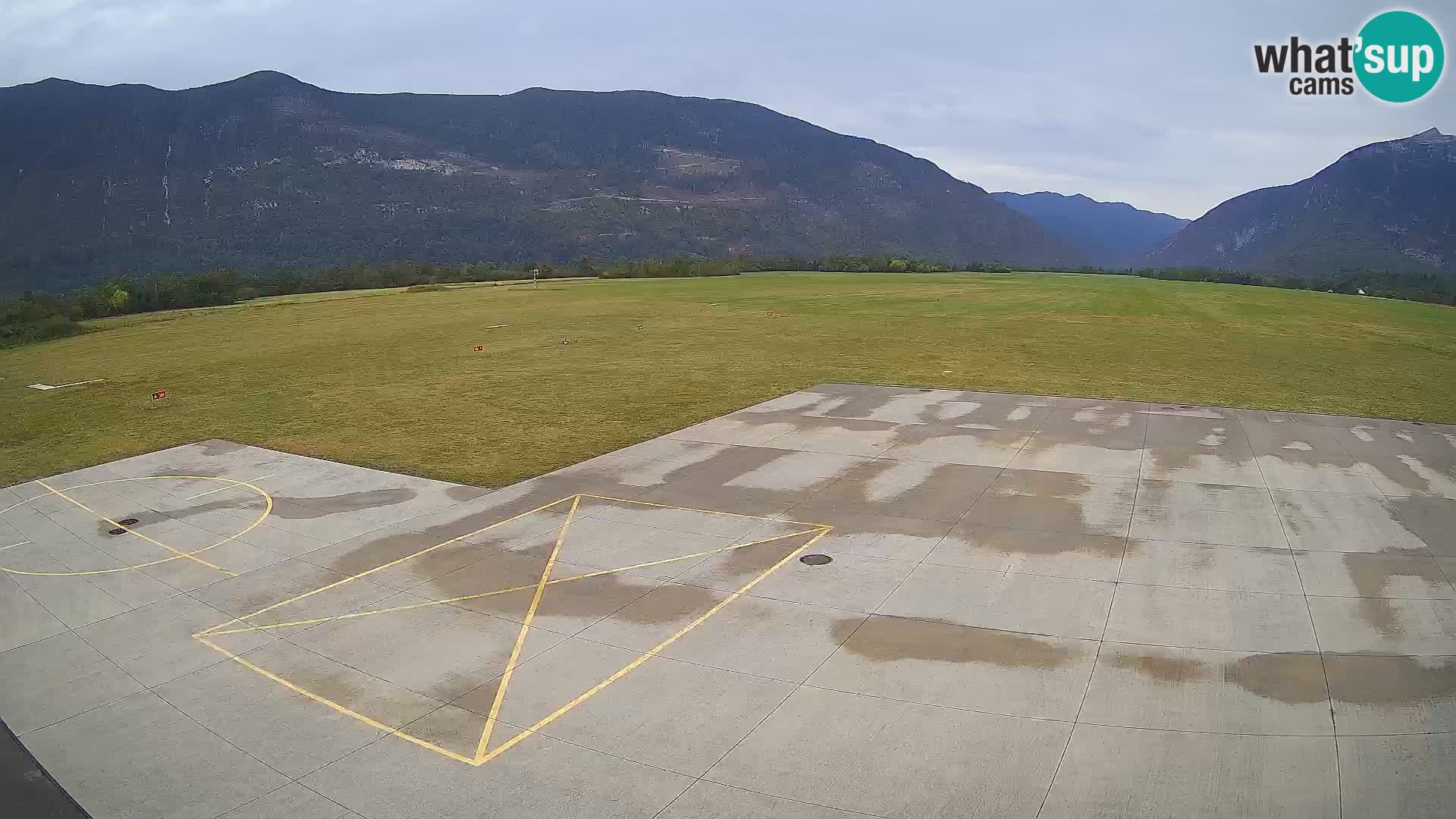 Web kamera zračne luke Bovec – Skydive Bovec