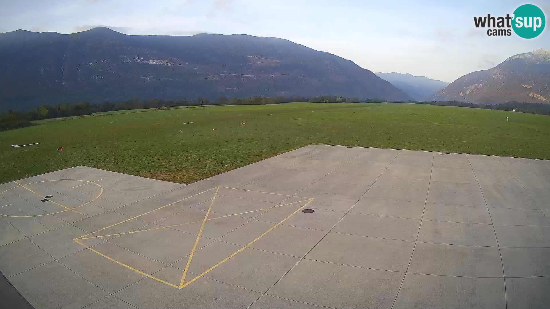 Cámara web del aeropuerto de Bovec – Skydive Bovec