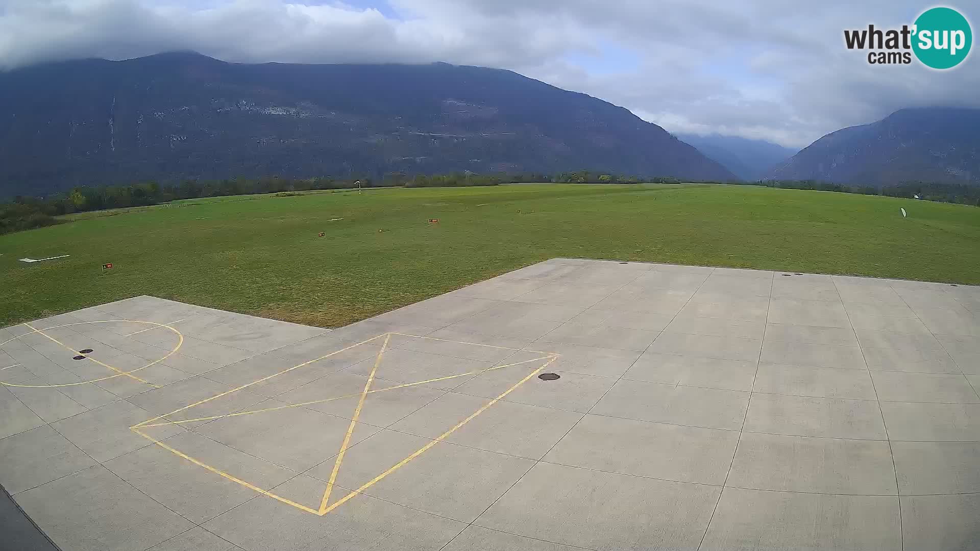 Webcam de l’aéroport de Bovec – Skydive Bovec