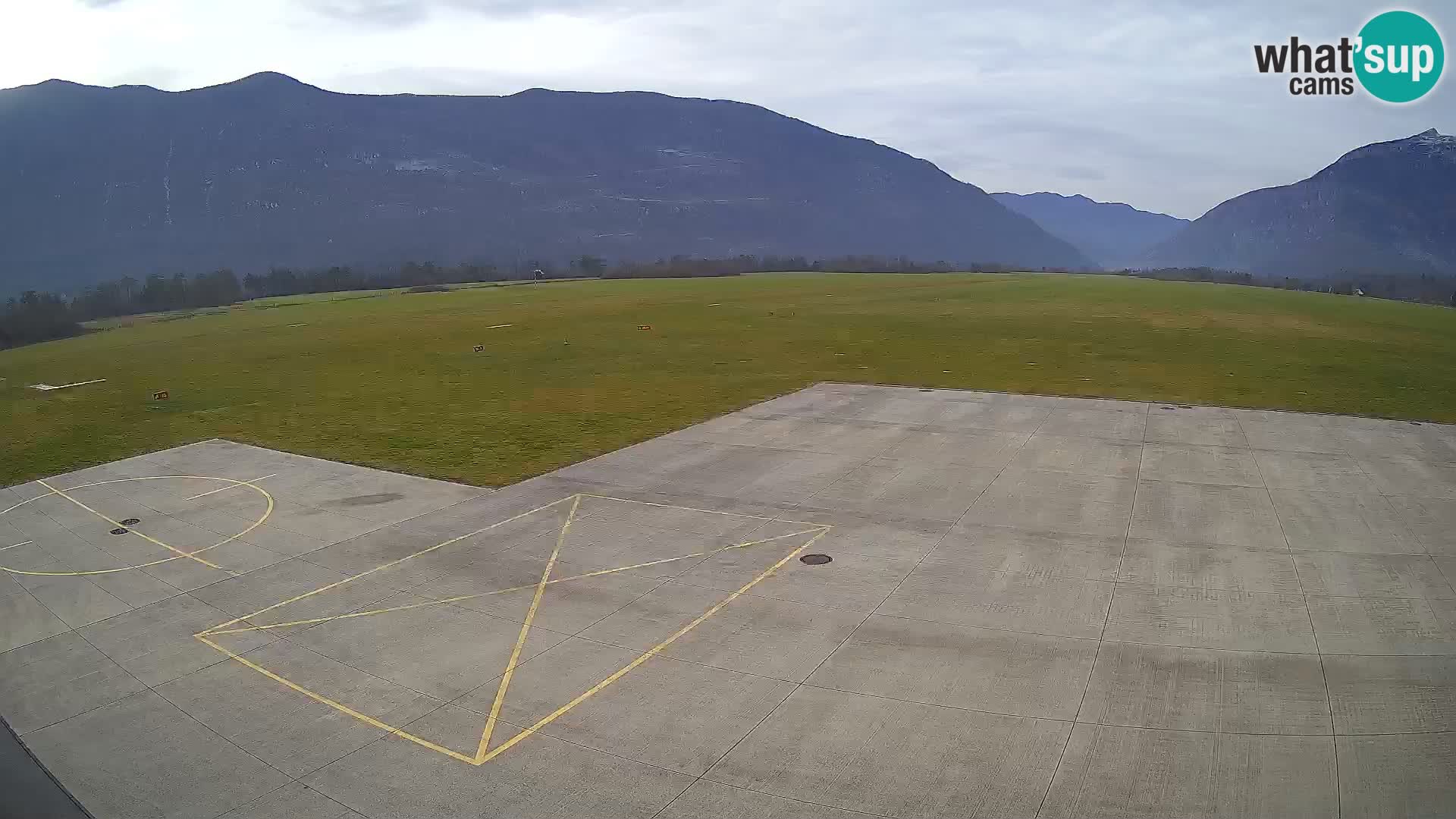 Webcam des Flughafens Bovec – Skydive Bovec