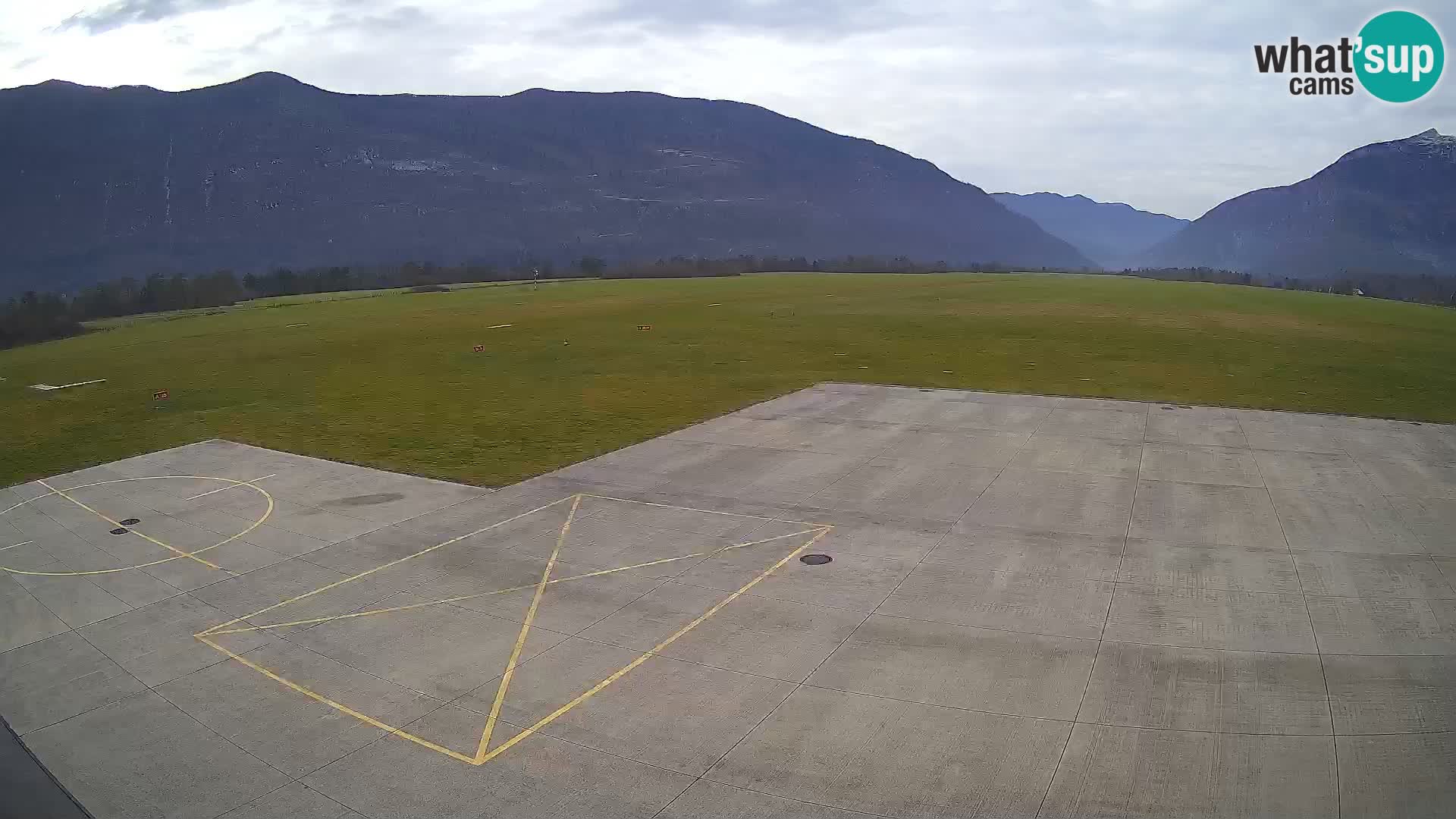 Webcam des Flughafens Bovec – Skydive Bovec