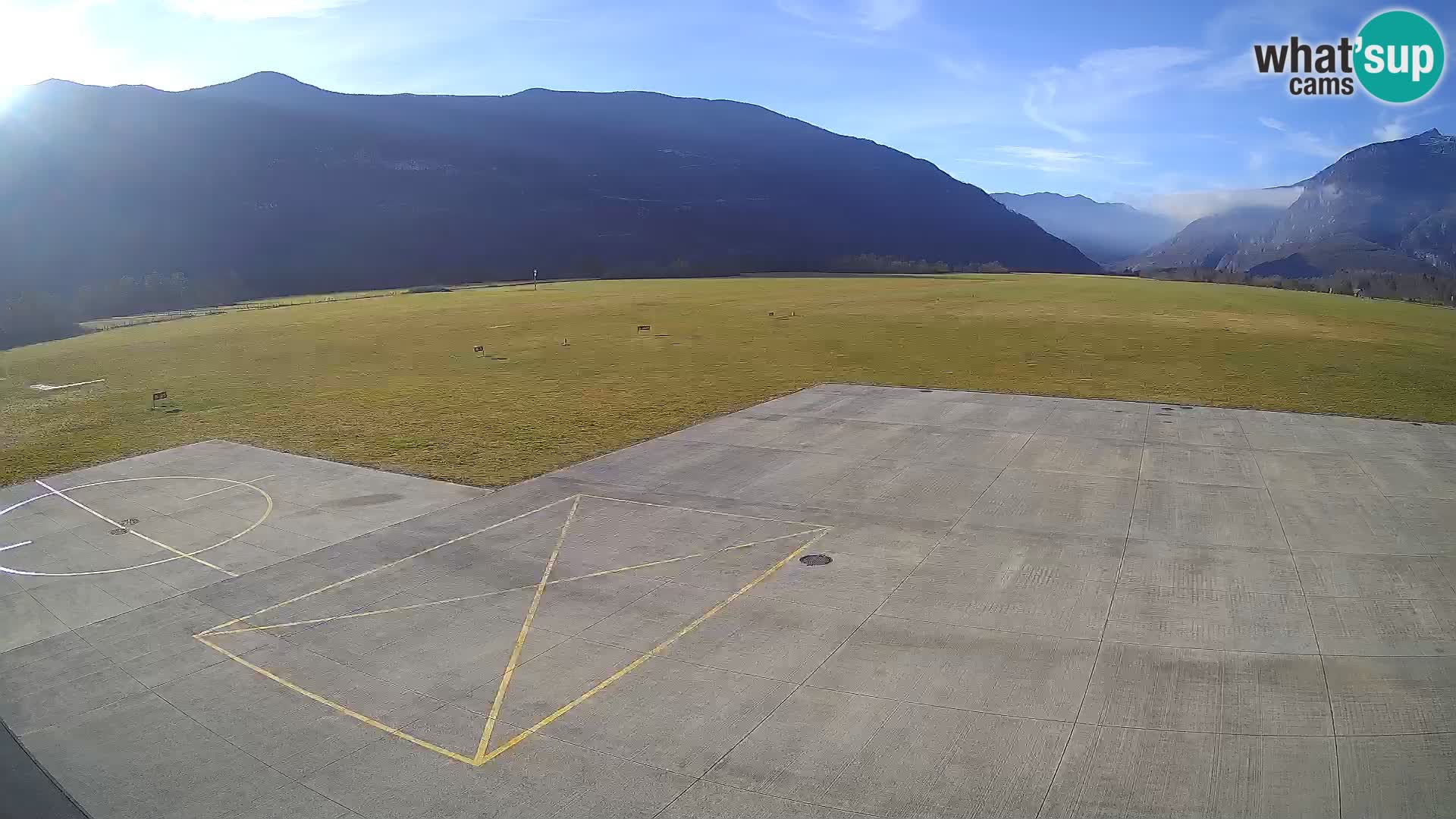 Cámara web del aeropuerto de Bovec – Skydive Bovec