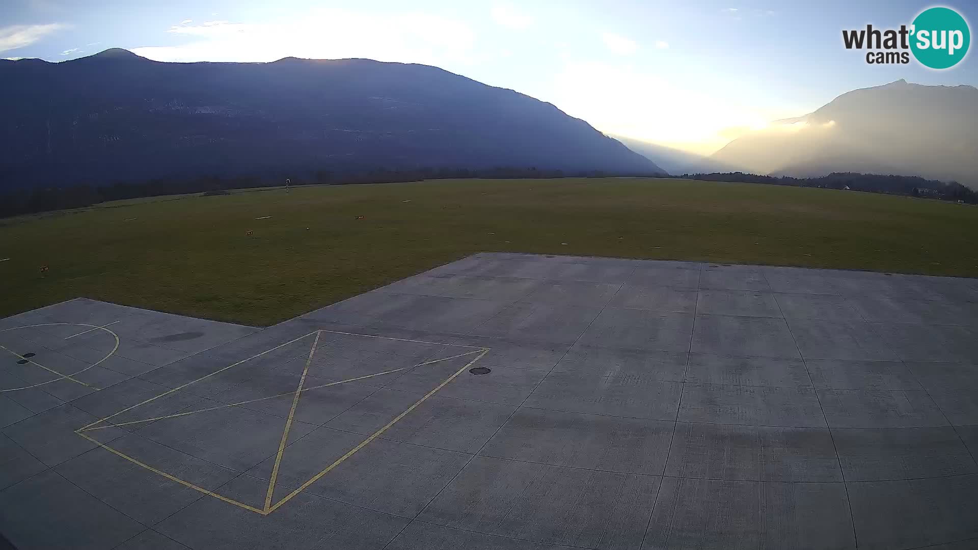 Cámara web del aeropuerto de Bovec – Skydive Bovec