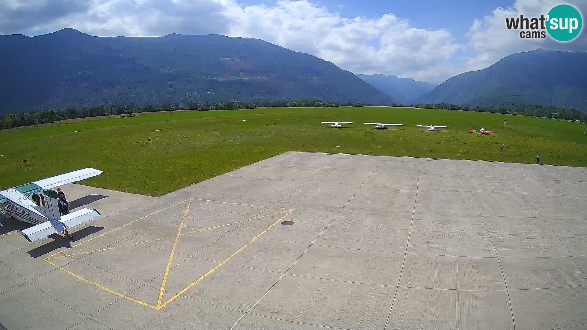 Bovec airport webcam – Skydive Bovec
