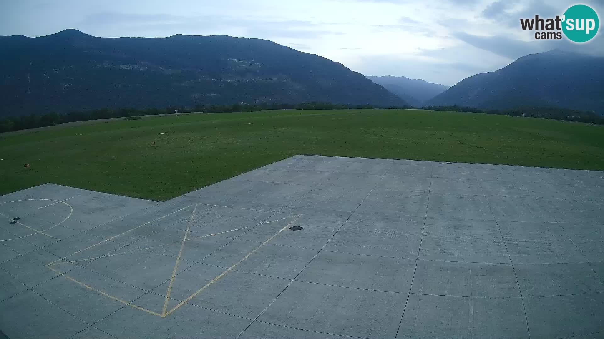 Webcam de l’aéroport de Bovec – Skydive Bovec