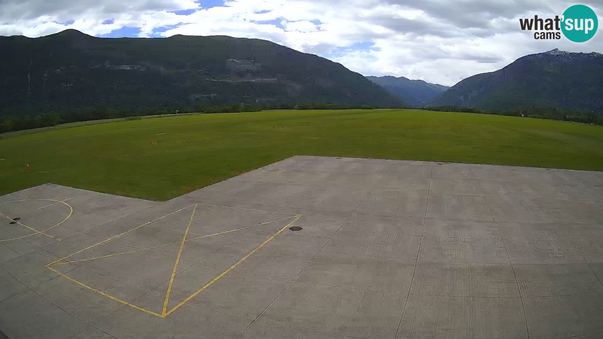Webcam de l’aéroport de Bovec – Skydive Bovec