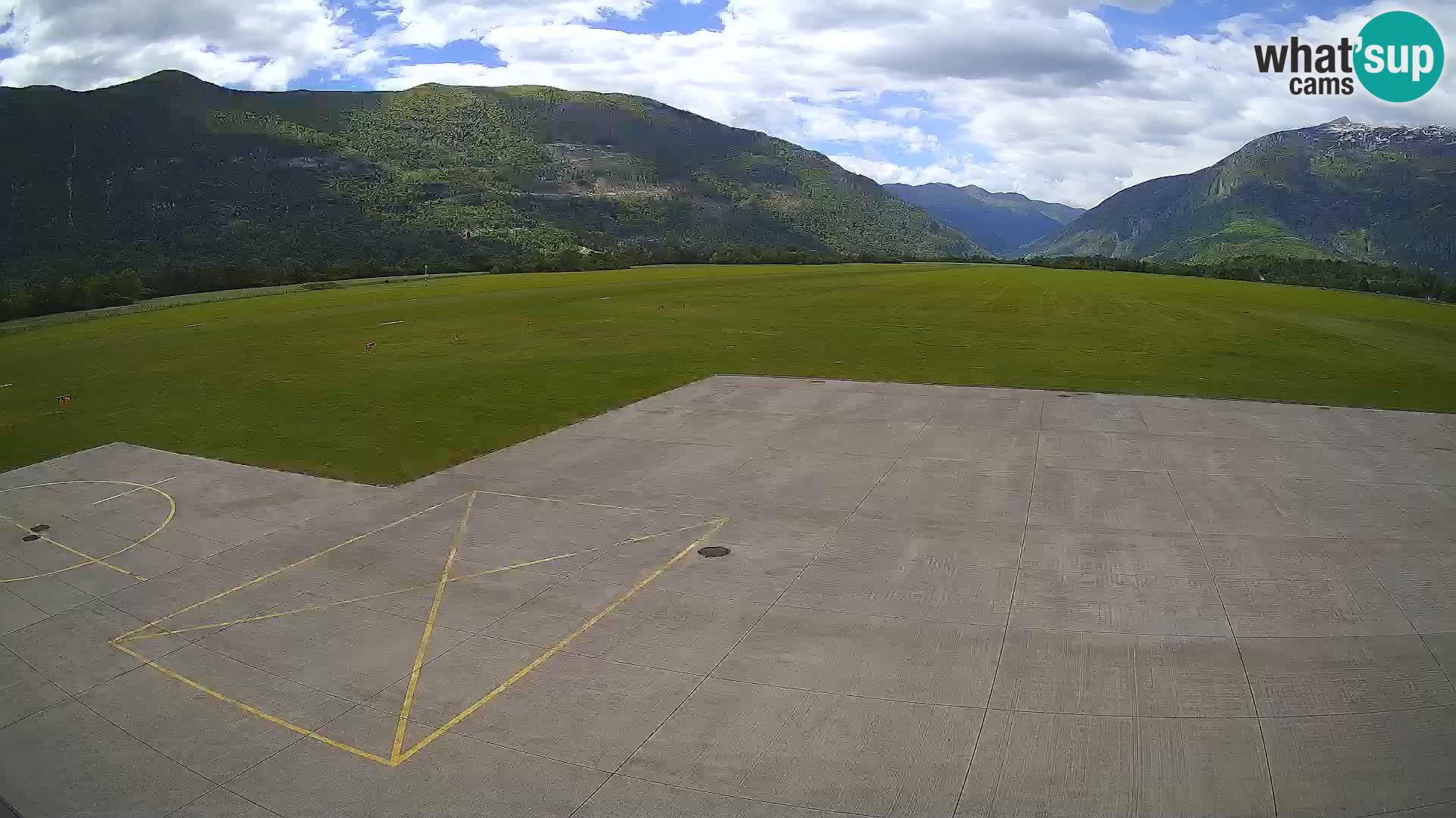 Bovec airport webcam – Skydive Bovec
