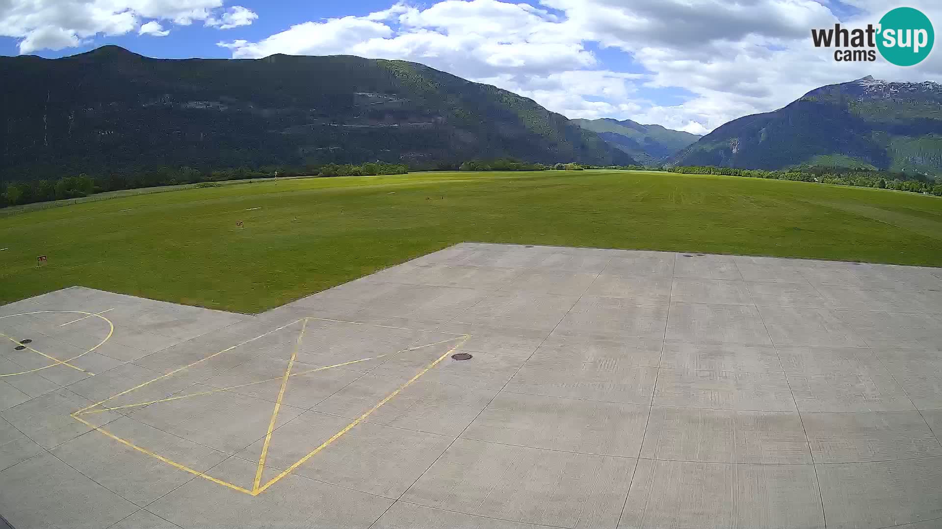 Bovec airport webcam – Skydive Bovec