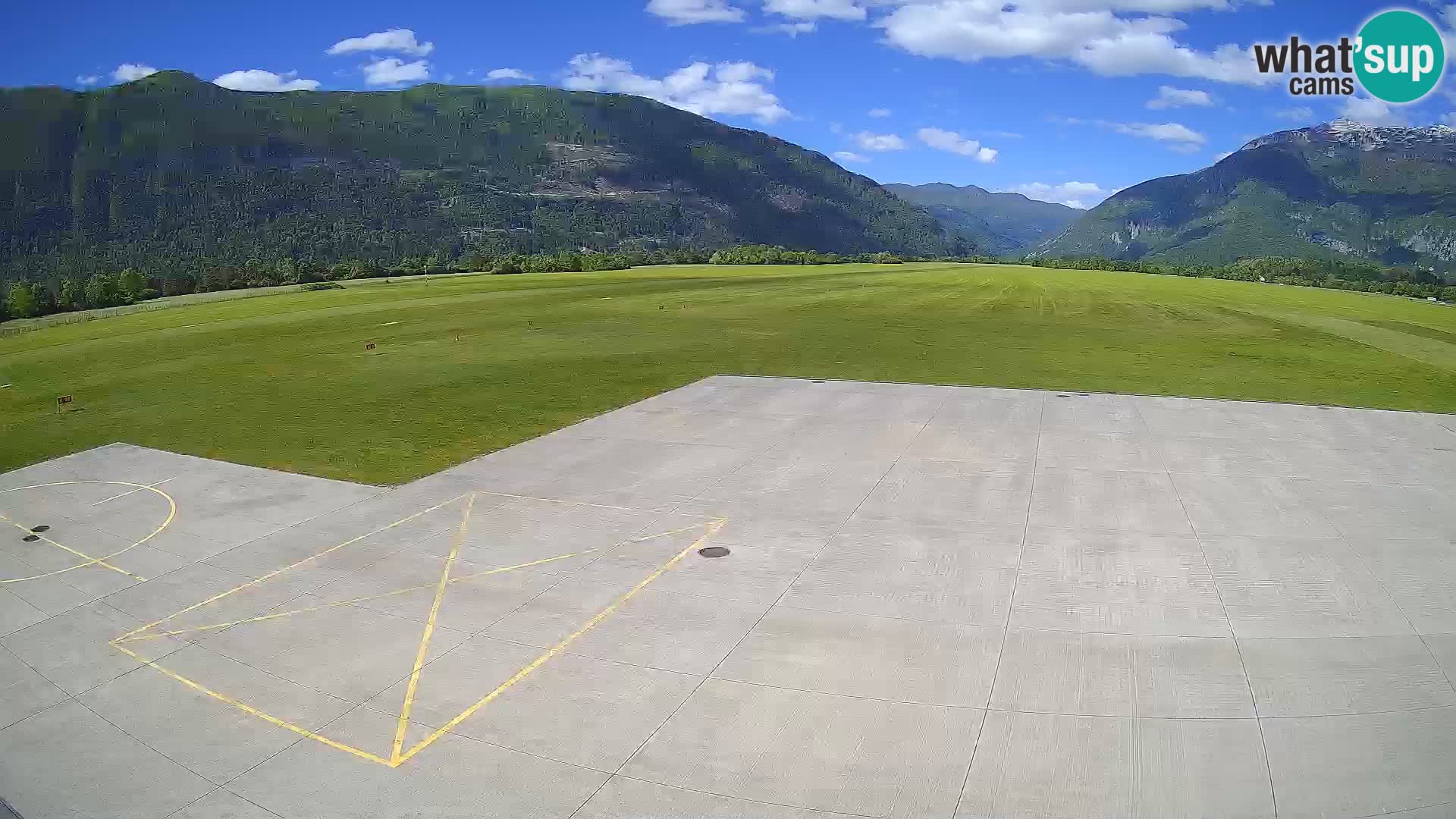 Web kamera zračne luke Bovec – Skydive Bovec