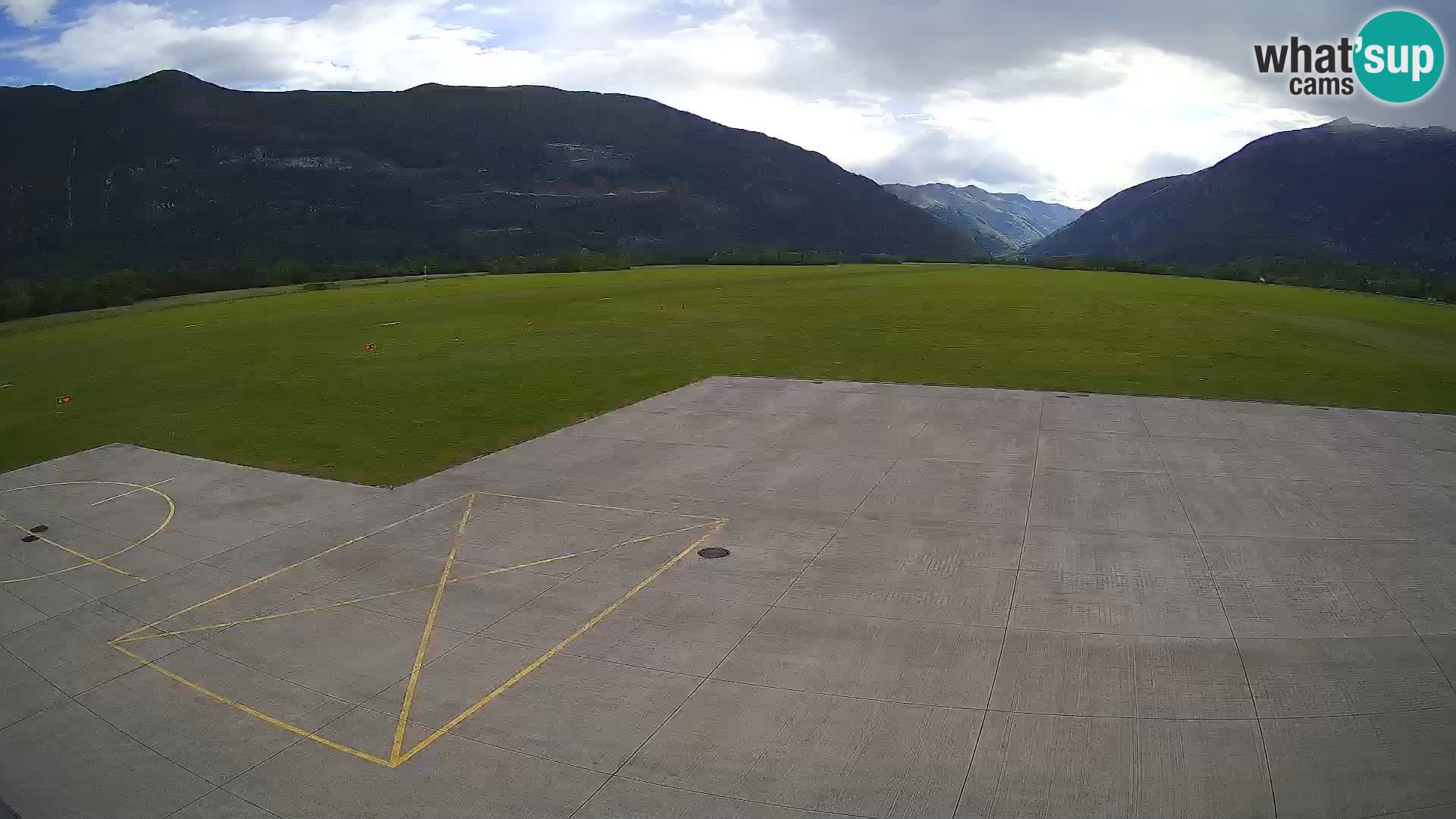 Web kamera zračne luke Bovec – Skydive Bovec