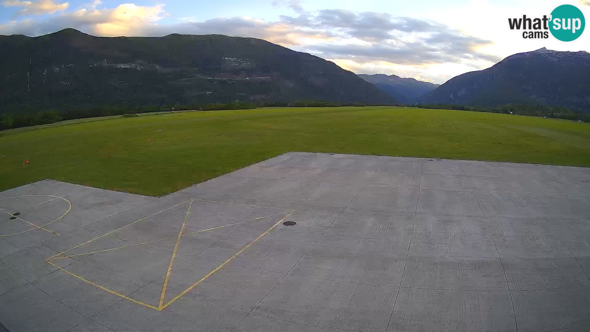 L’aeroporto di Bovec webcam – Skydive Bovec