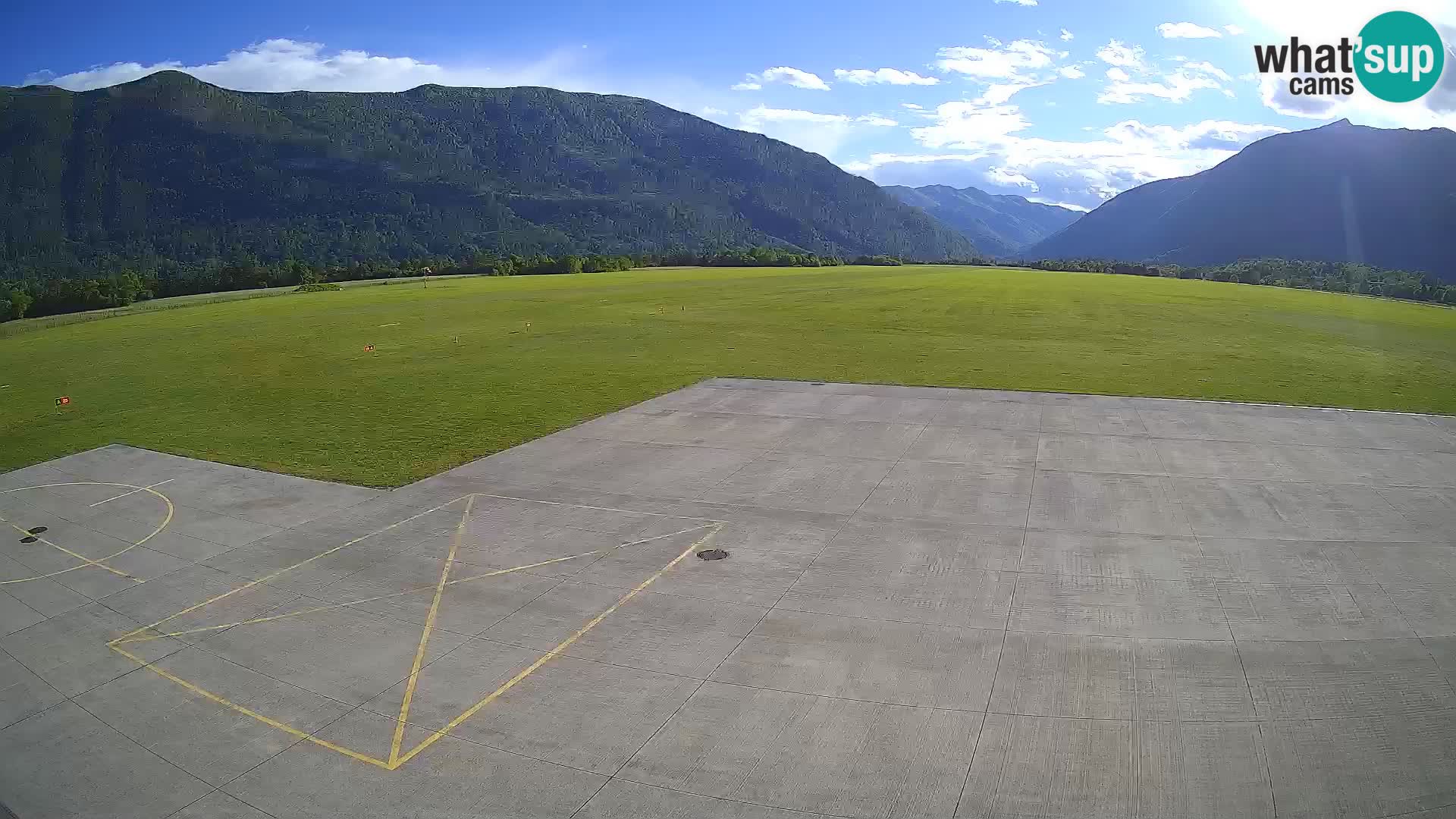 Bovec airport webcam – Skydive Bovec