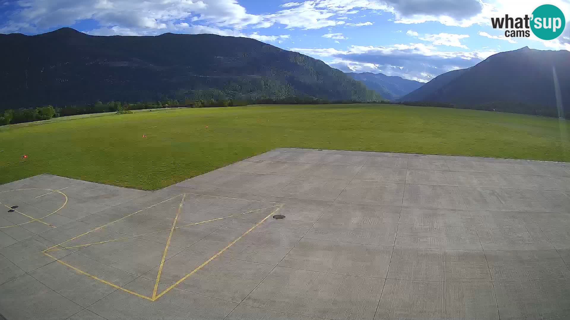 Bovec airport webcam – Skydive Bovec