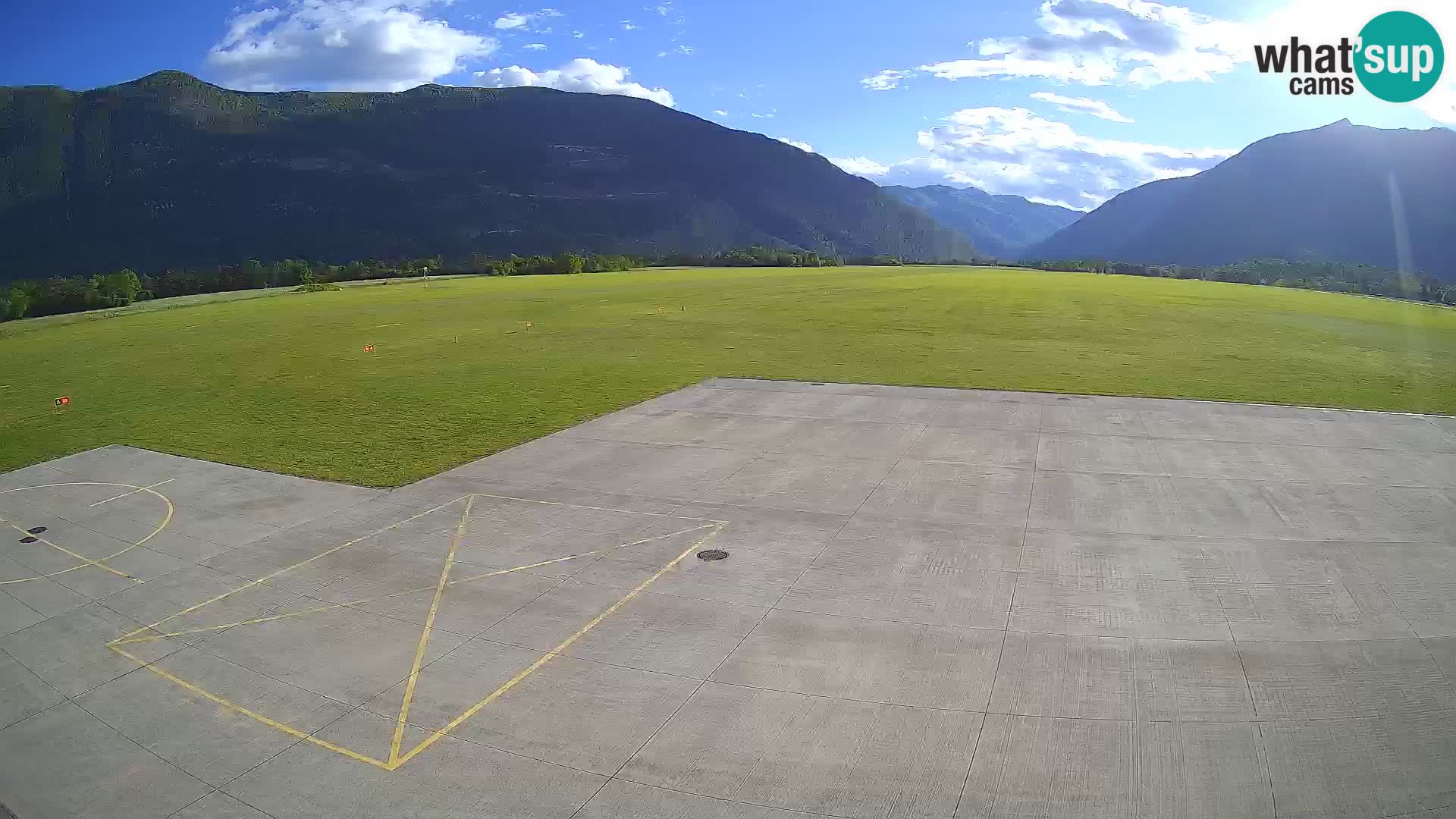 Cámara web del aeropuerto de Bovec – Skydive Bovec
