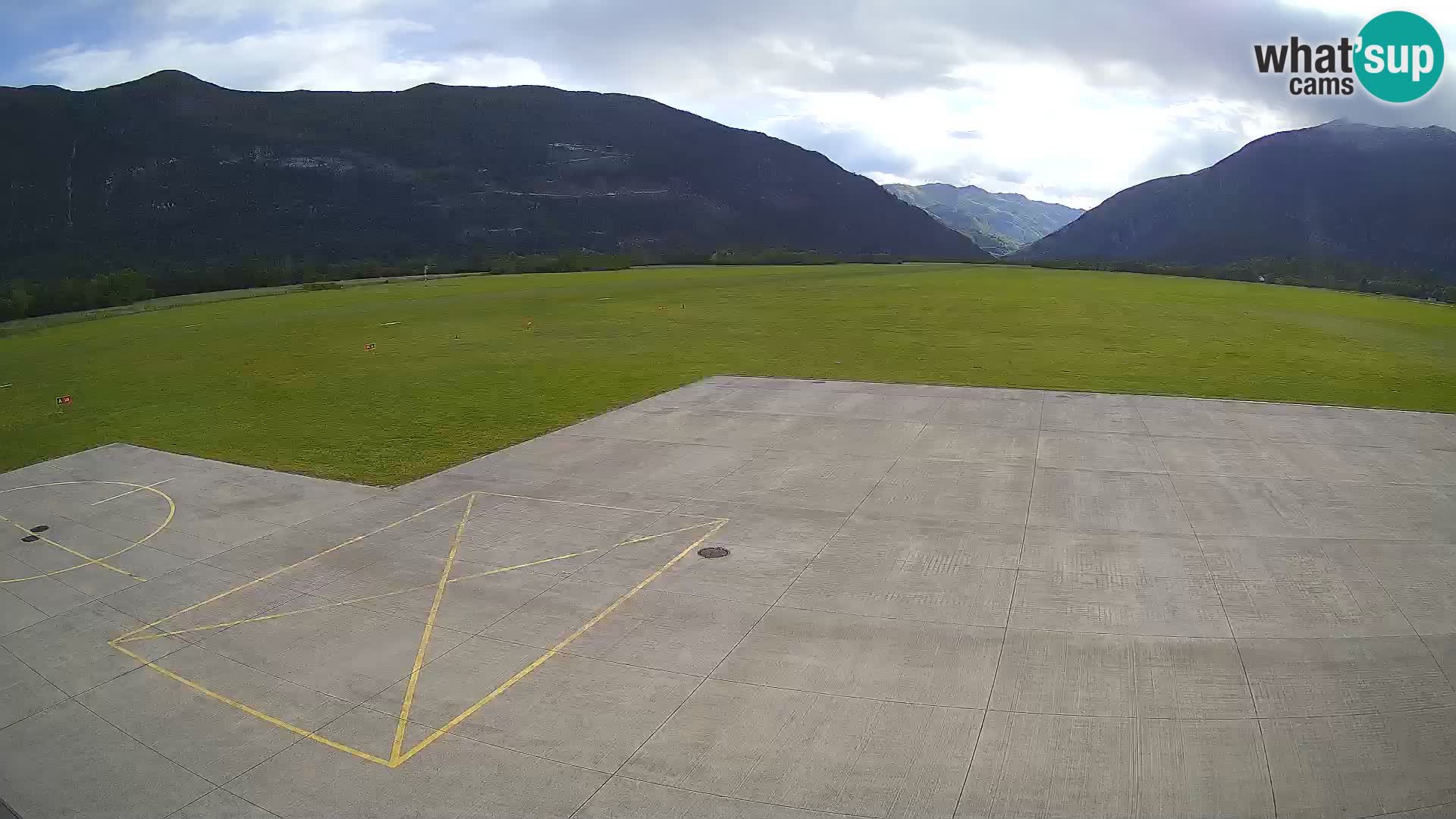 Web kamera zračne luke Bovec – Skydive Bovec