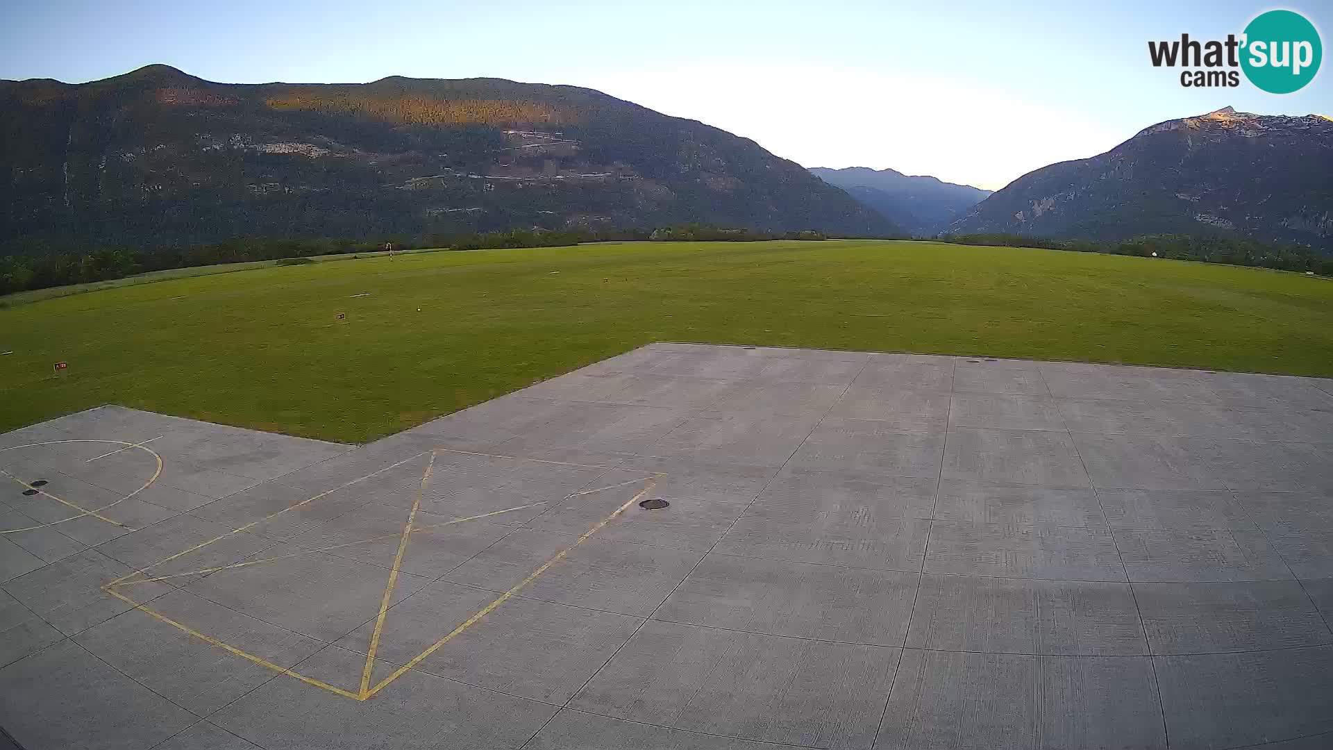 Cámara web del aeropuerto de Bovec – Skydive Bovec