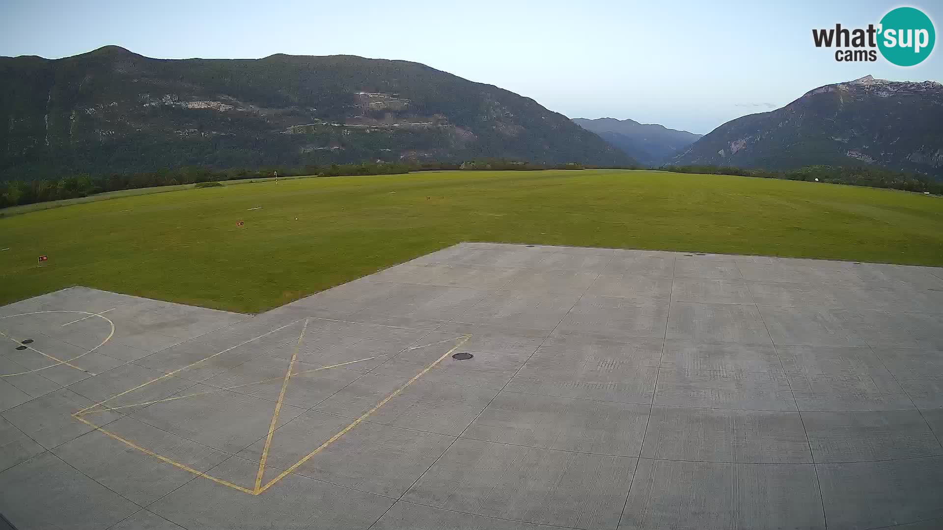 Webcam des Flughafens Bovec – Skydive Bovec