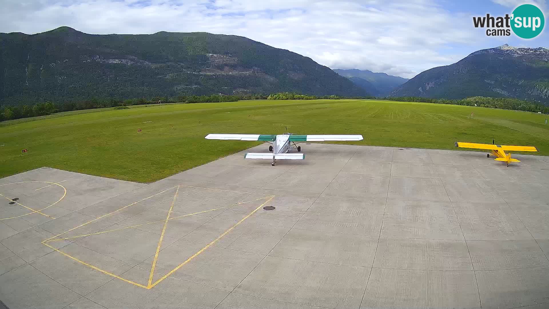 Web kamera zračne luke Bovec – Skydive Bovec
