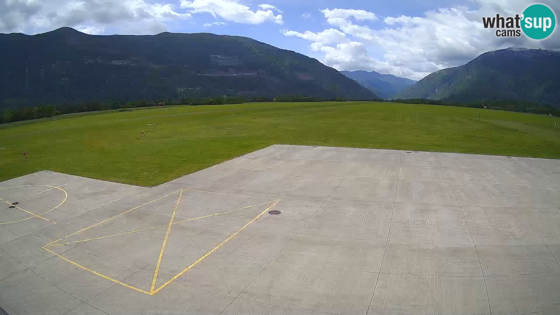 Bovec airport webcam – Skydive Bovec