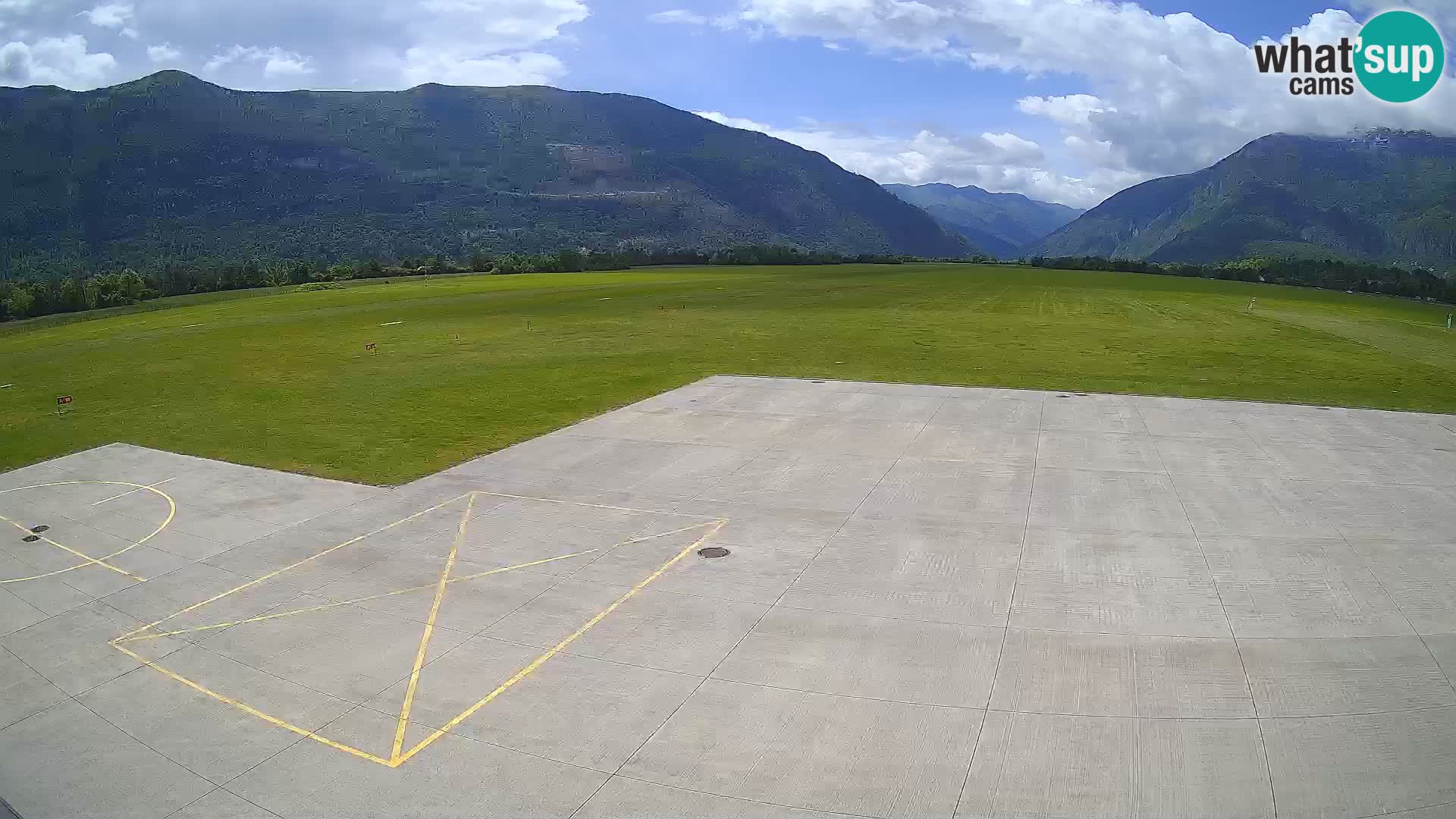 Web kamera zračne luke Bovec – Skydive Bovec