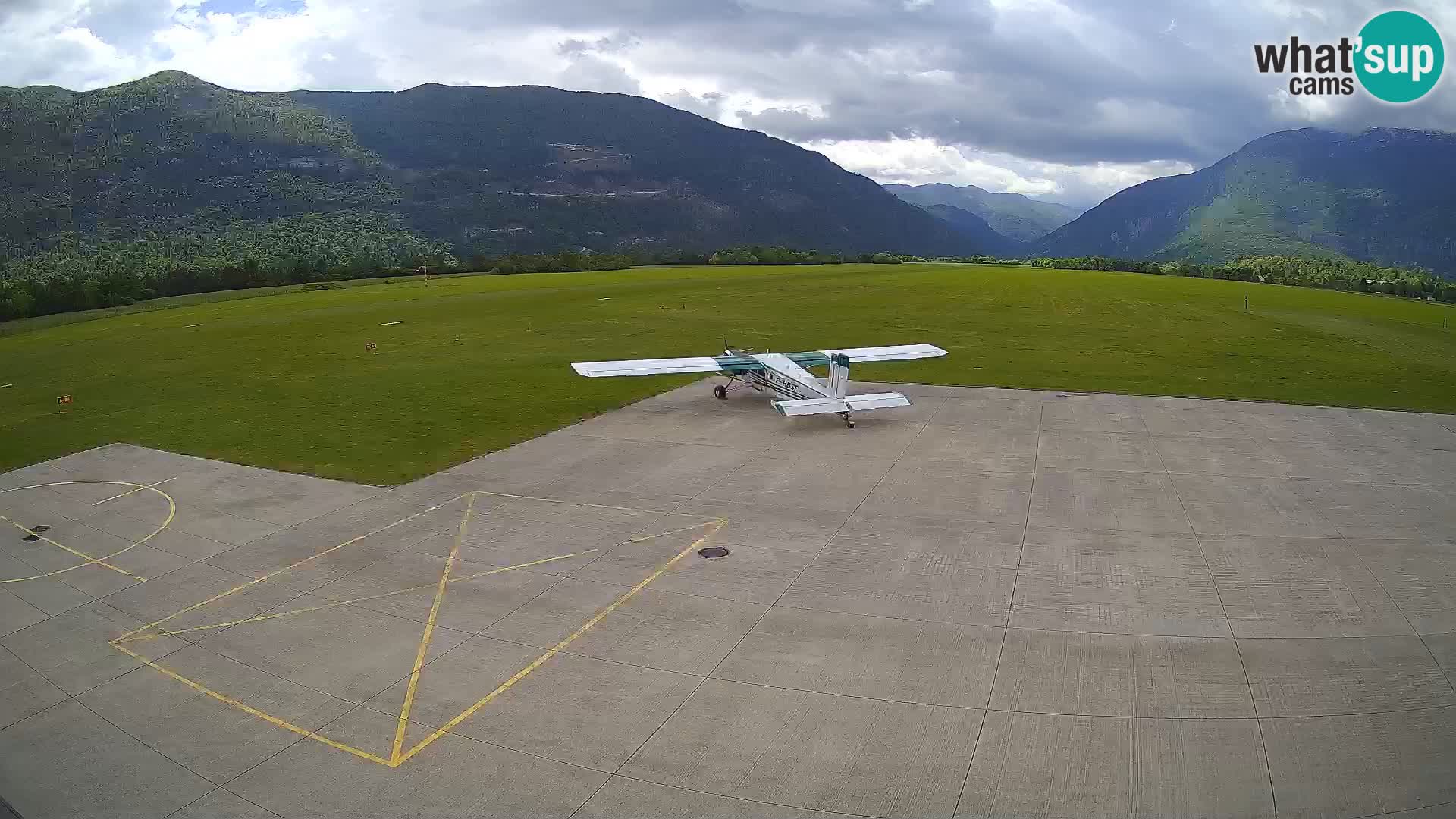 Cámara web del aeropuerto de Bovec – Skydive Bovec
