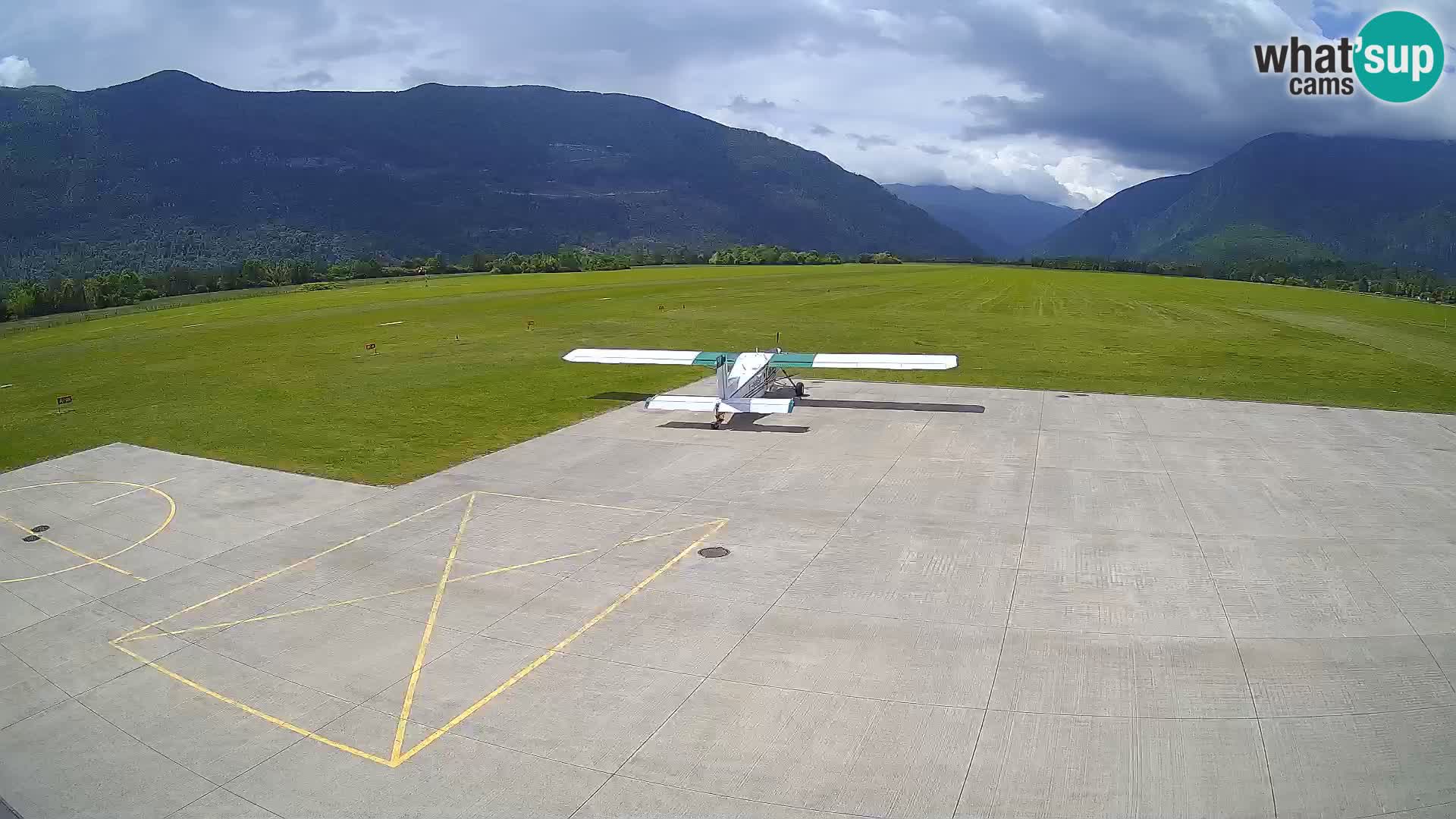 Web kamera zračne luke Bovec – Skydive Bovec