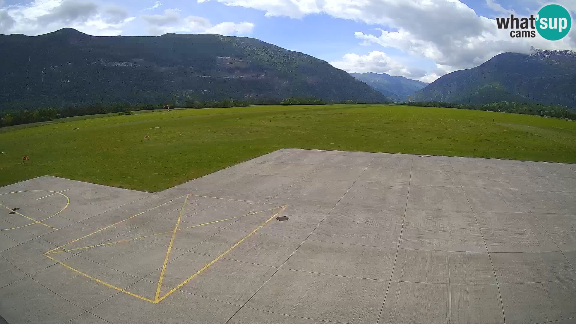 Web kamera zračne luke Bovec – Skydive Bovec