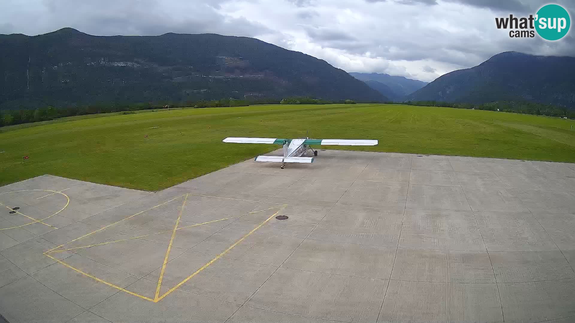 Web kamera zračne luke Bovec – Skydive Bovec