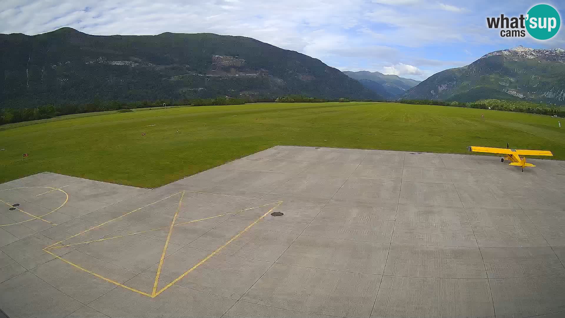 Bovec spletna kamera letališče – Skydive Bovec