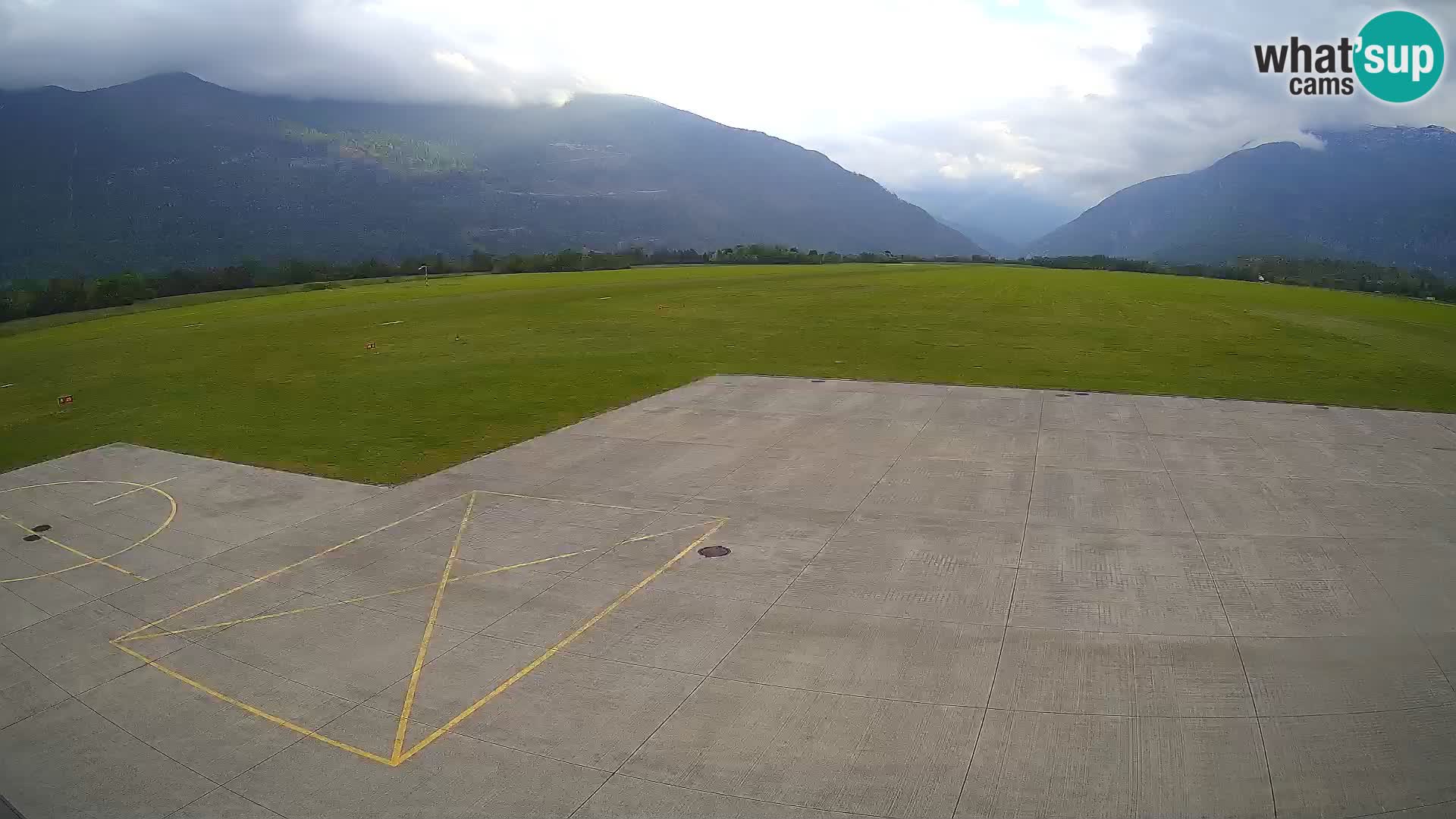 Web kamera zračne luke Bovec – Skydive Bovec