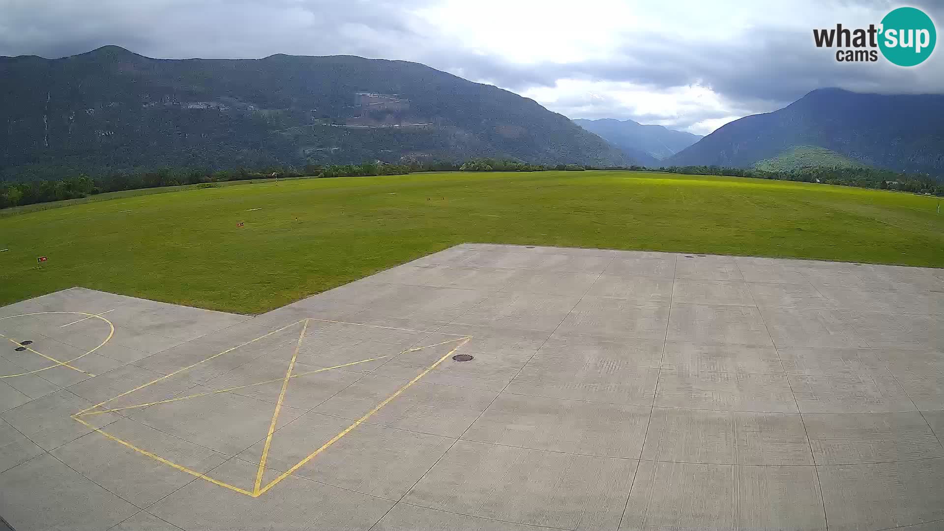 Bovec airport webcam – Skydive Bovec
