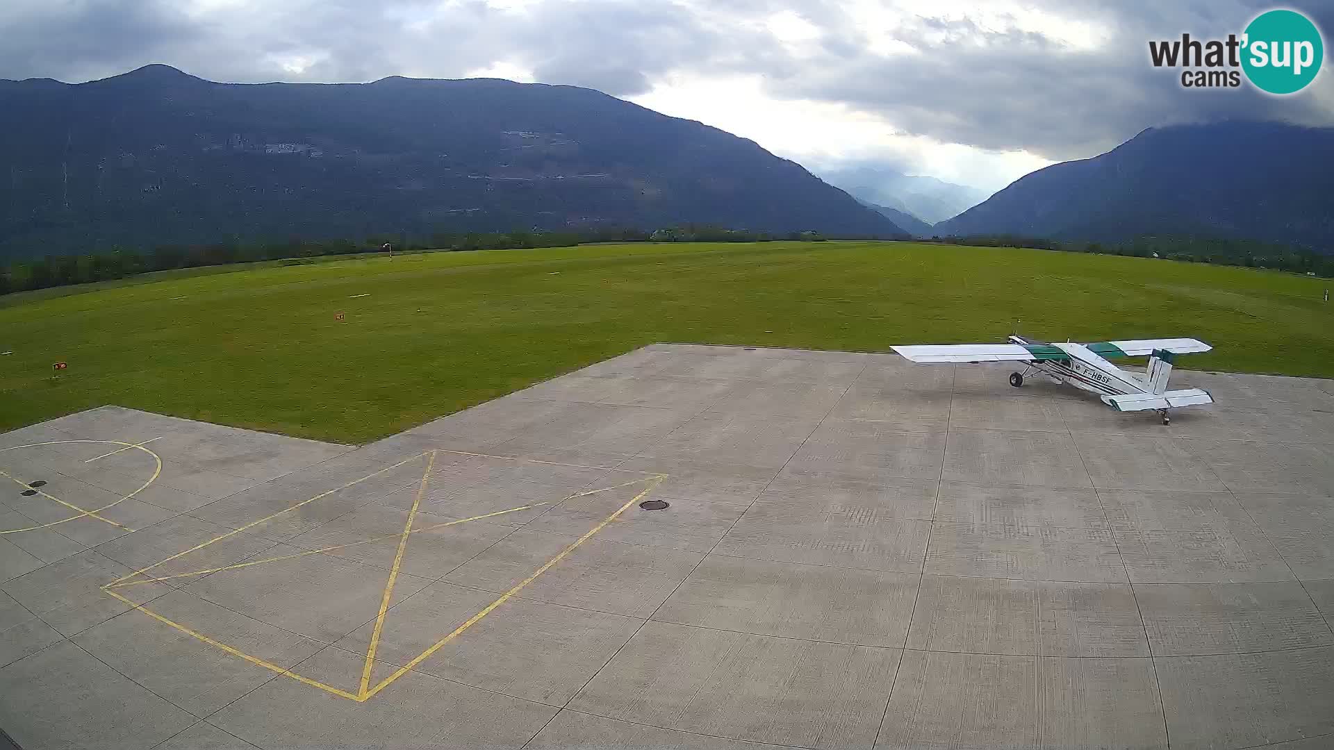 L’aeroporto di Bovec webcam – Skydive Bovec