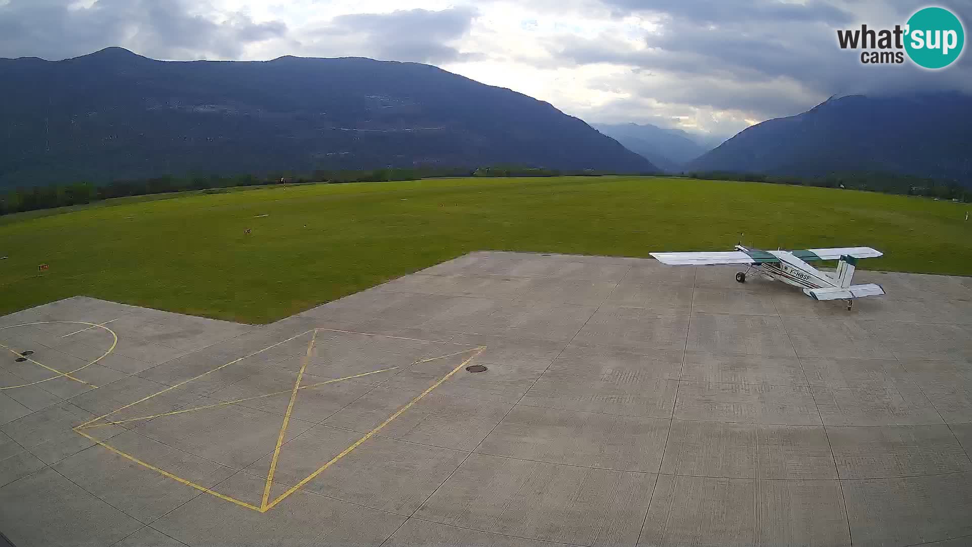 Webcam de l’aéroport de Bovec – Skydive Bovec