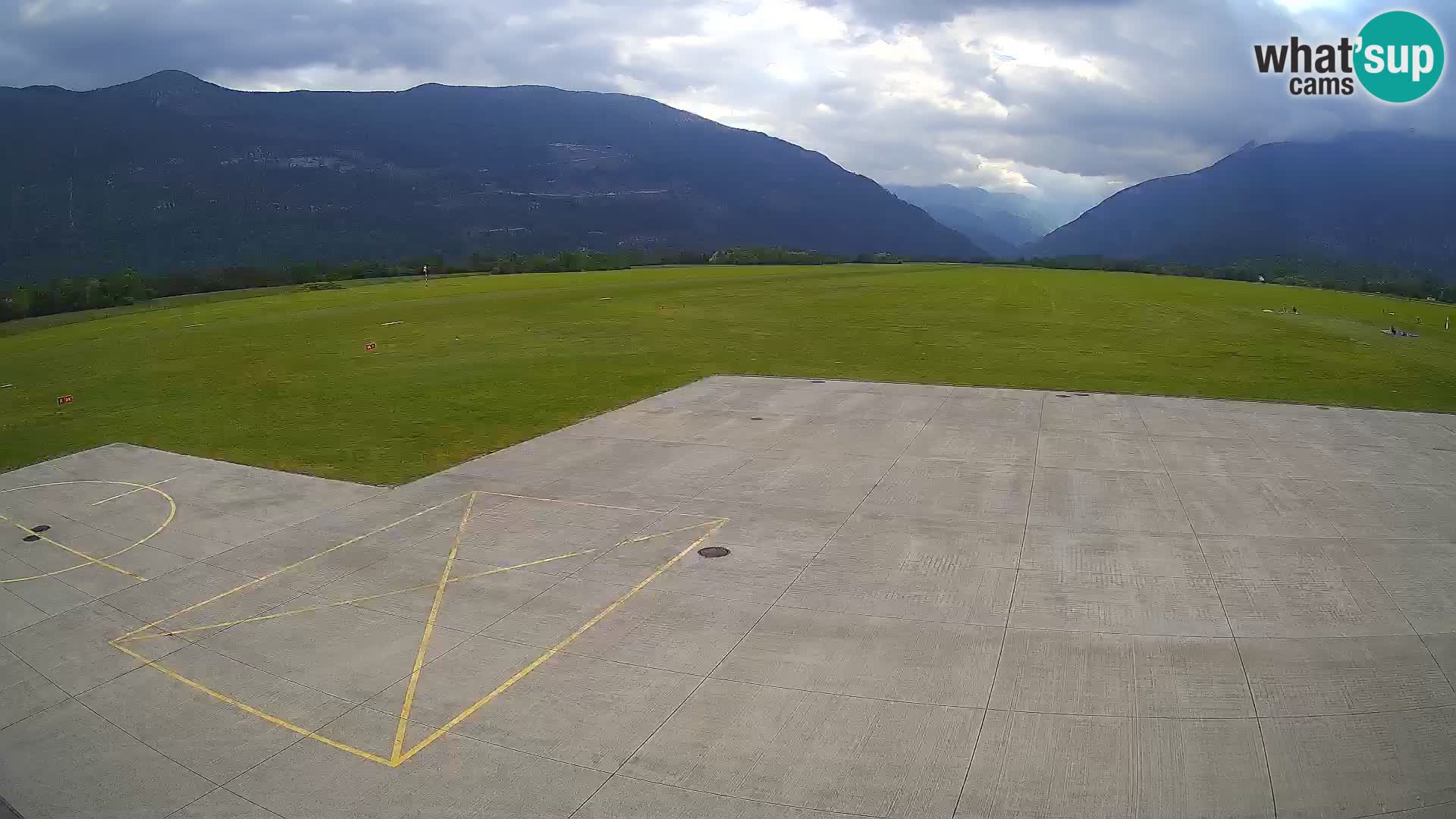 Bovec airport webcam – Skydive Bovec