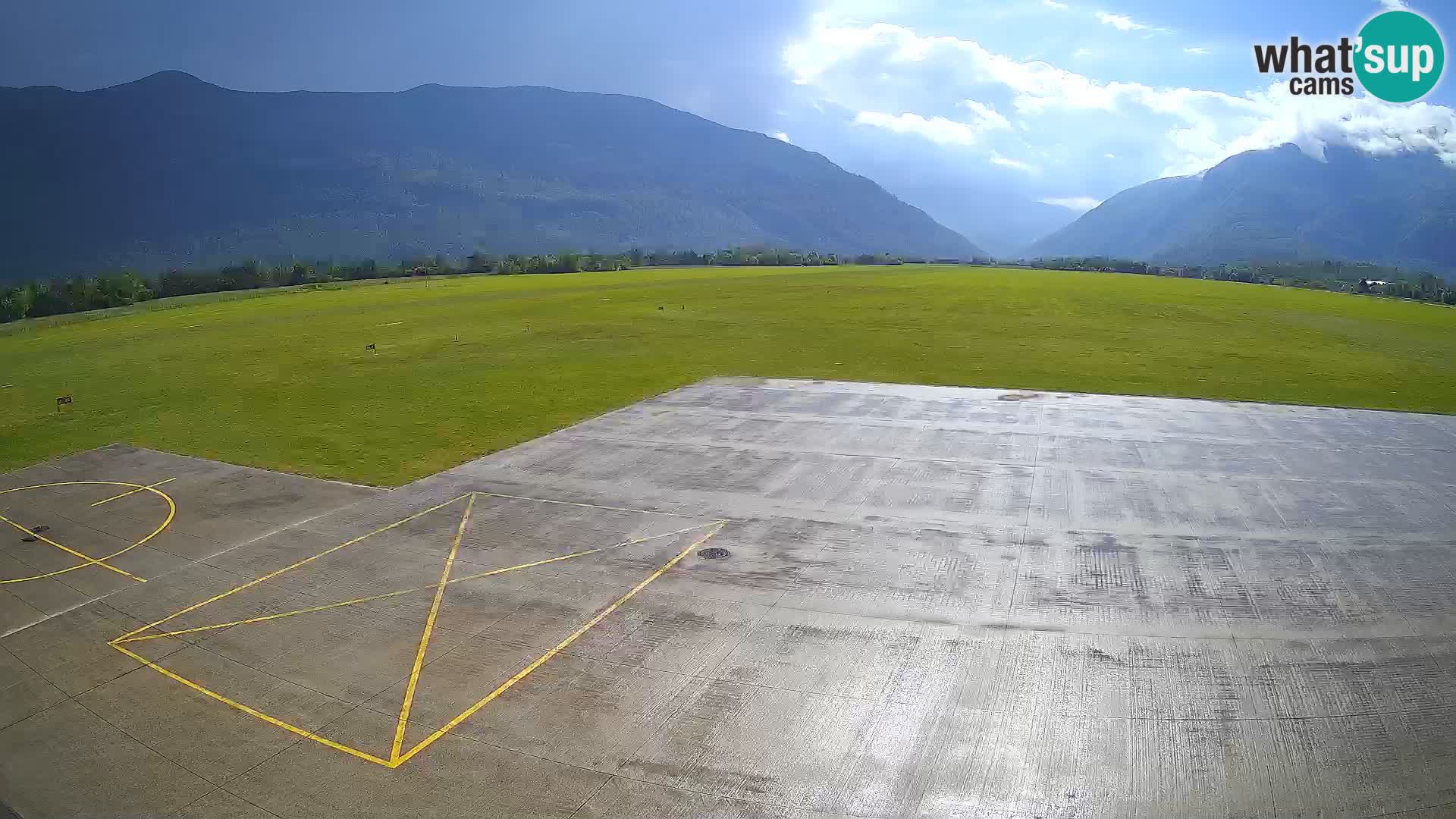 Bovec airport webcam – Skydive Bovec