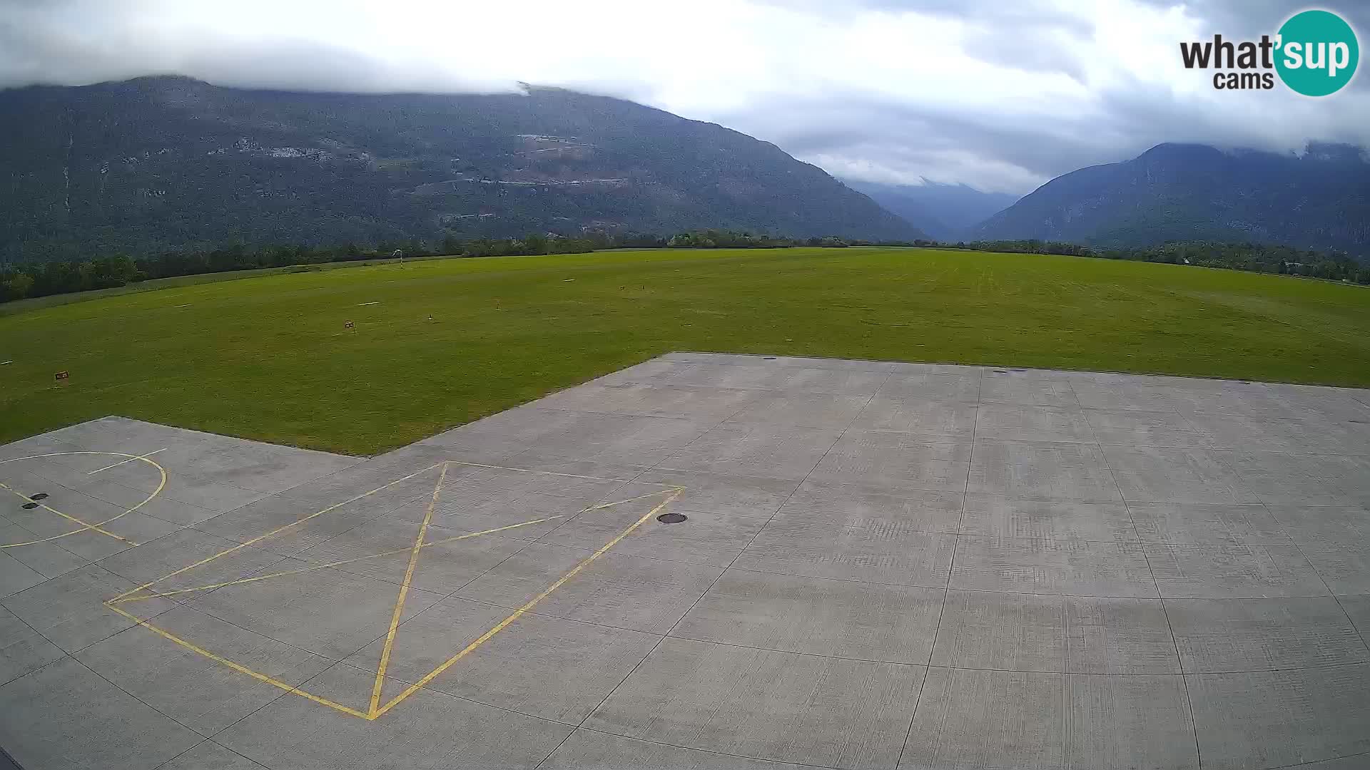 Bovec airport webcam – Skydive Bovec
