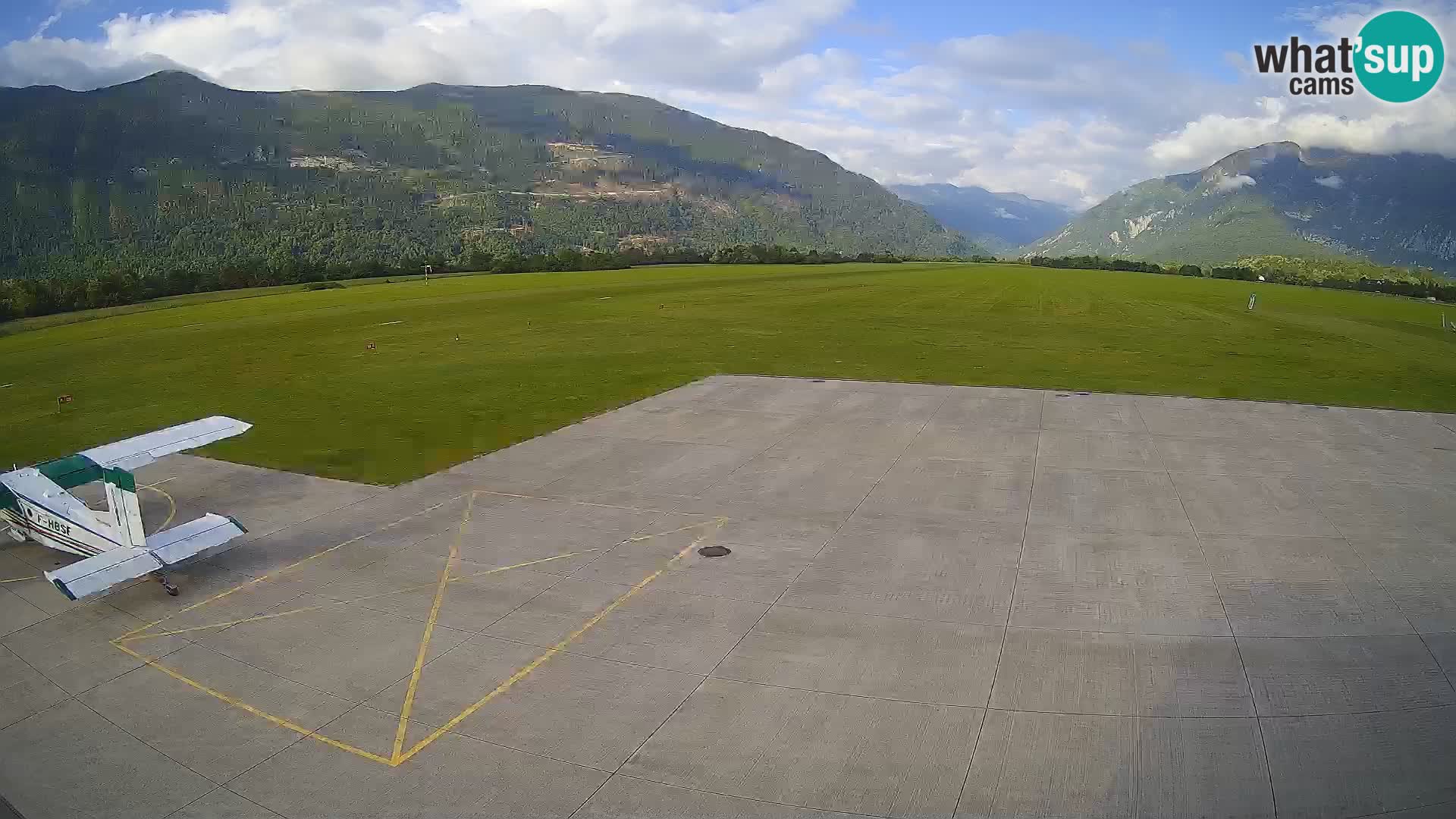 Bovec airport webcam – Skydive Bovec