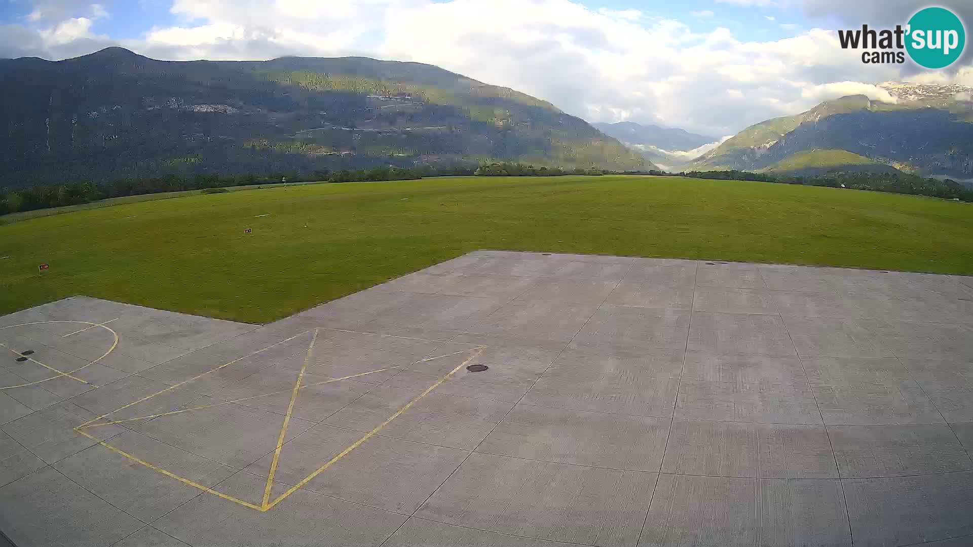 Bovec airport webcam – Skydive Bovec