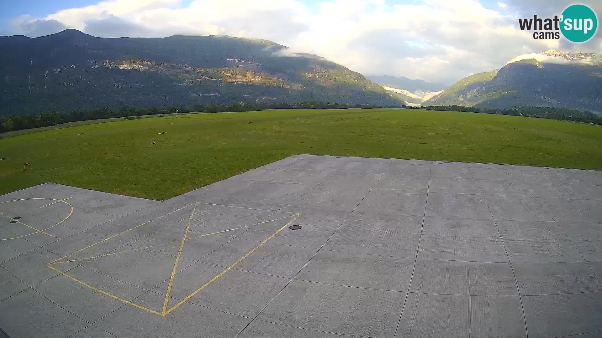 Web kamera zračne luke Bovec – Skydive Bovec