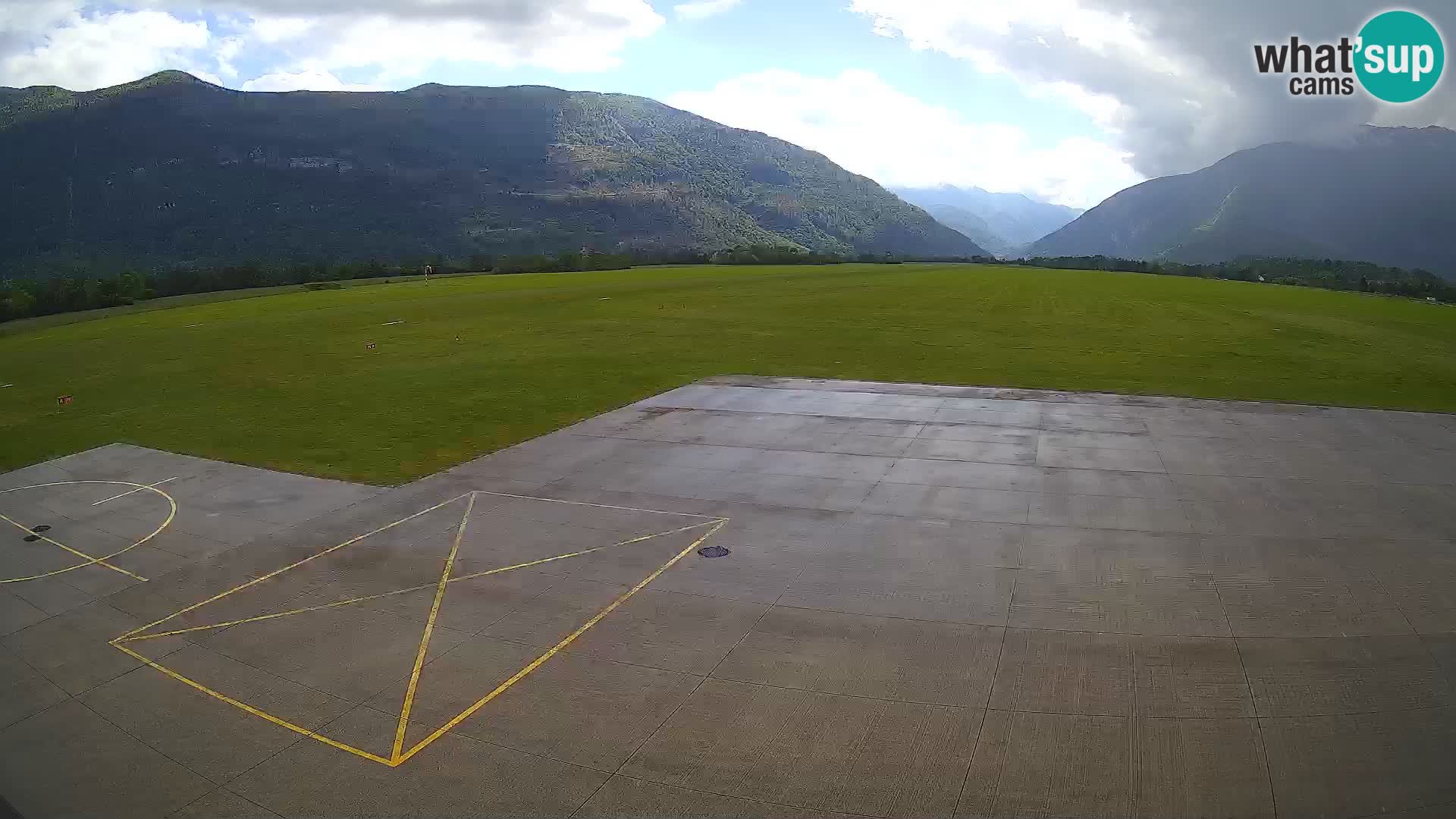 Bovec airport webcam – Skydive Bovec