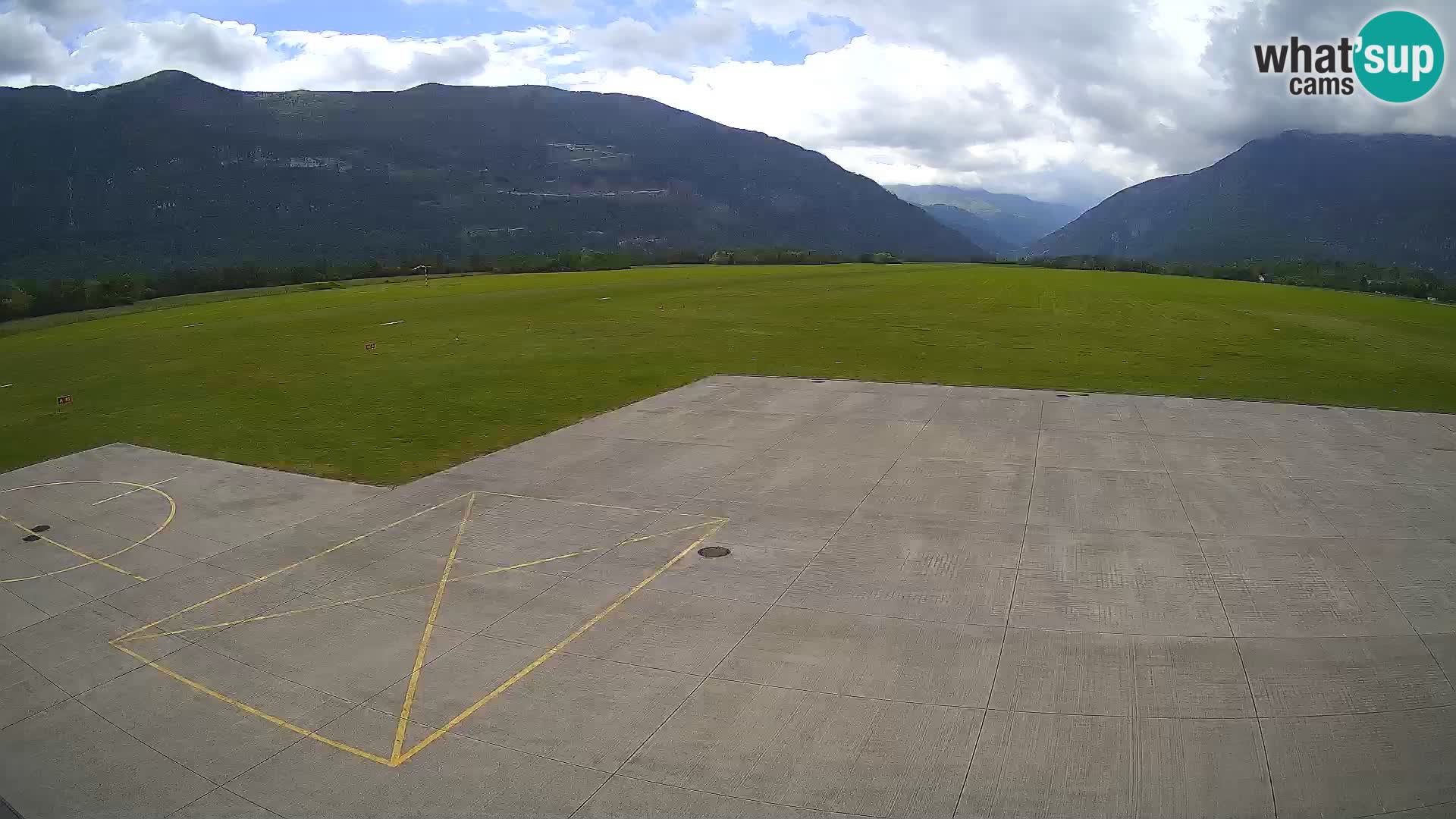 Bovec airport webcam – Skydive Bovec