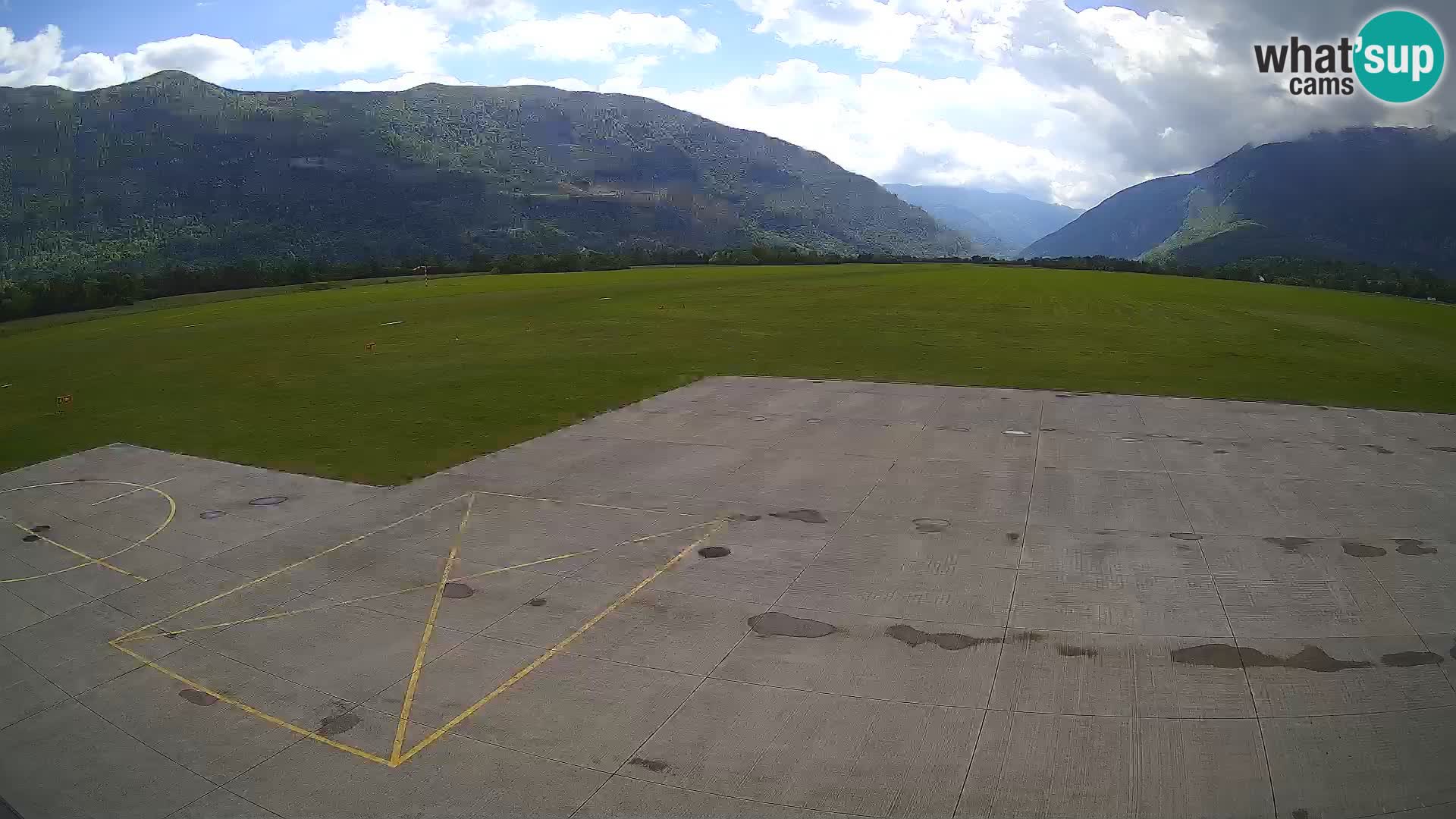 Web kamera zračne luke Bovec – Skydive Bovec