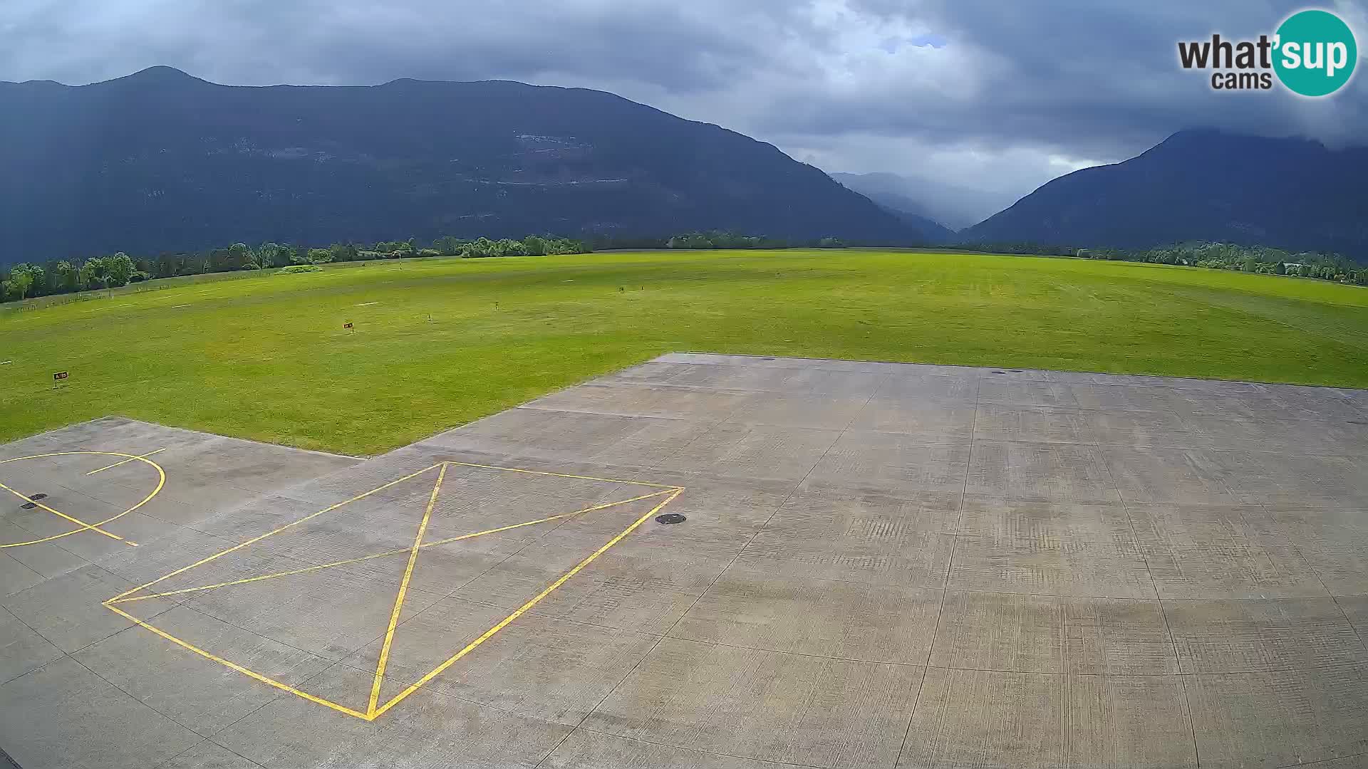 Webcam de l’aéroport de Bovec – Skydive Bovec