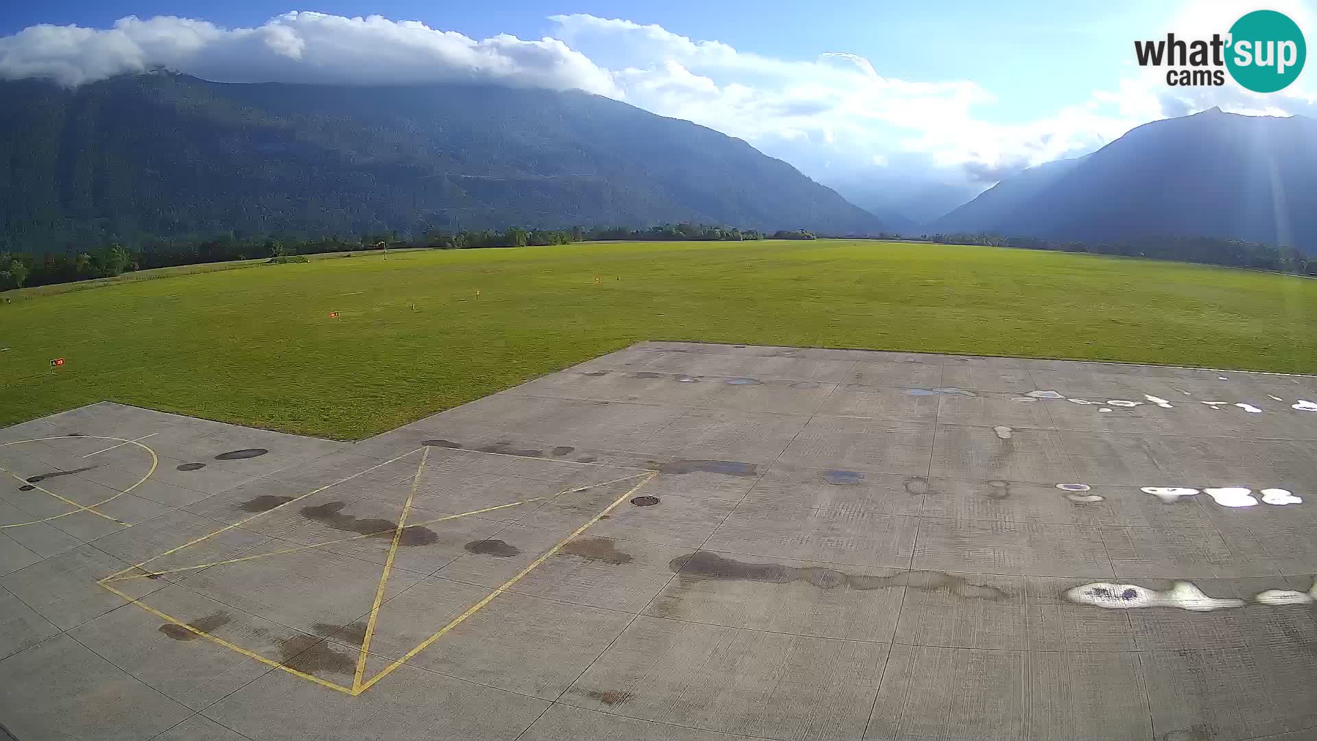 Web kamera zračne luke Bovec – Skydive Bovec