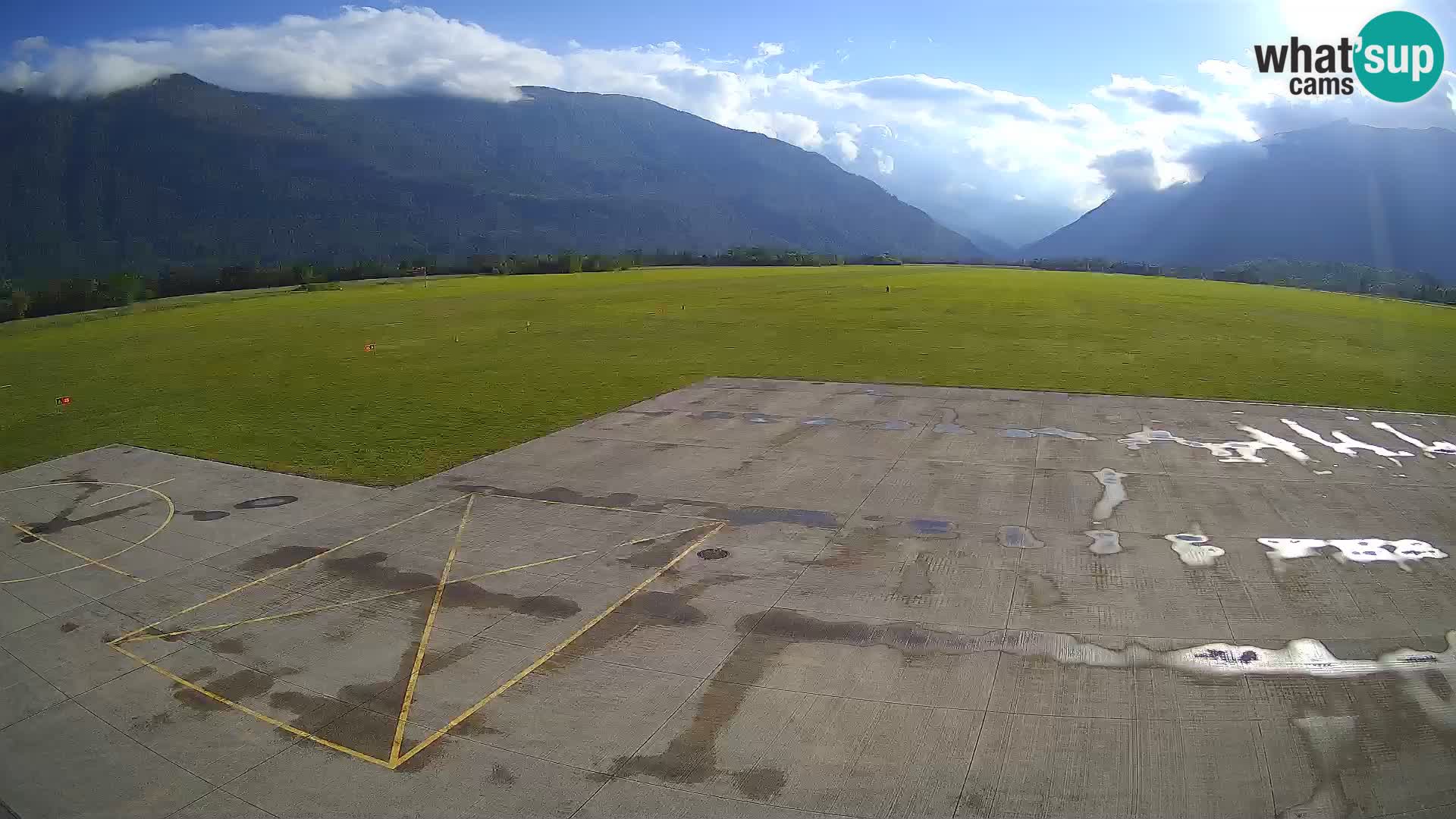Bovec airport webcam – Skydive Bovec