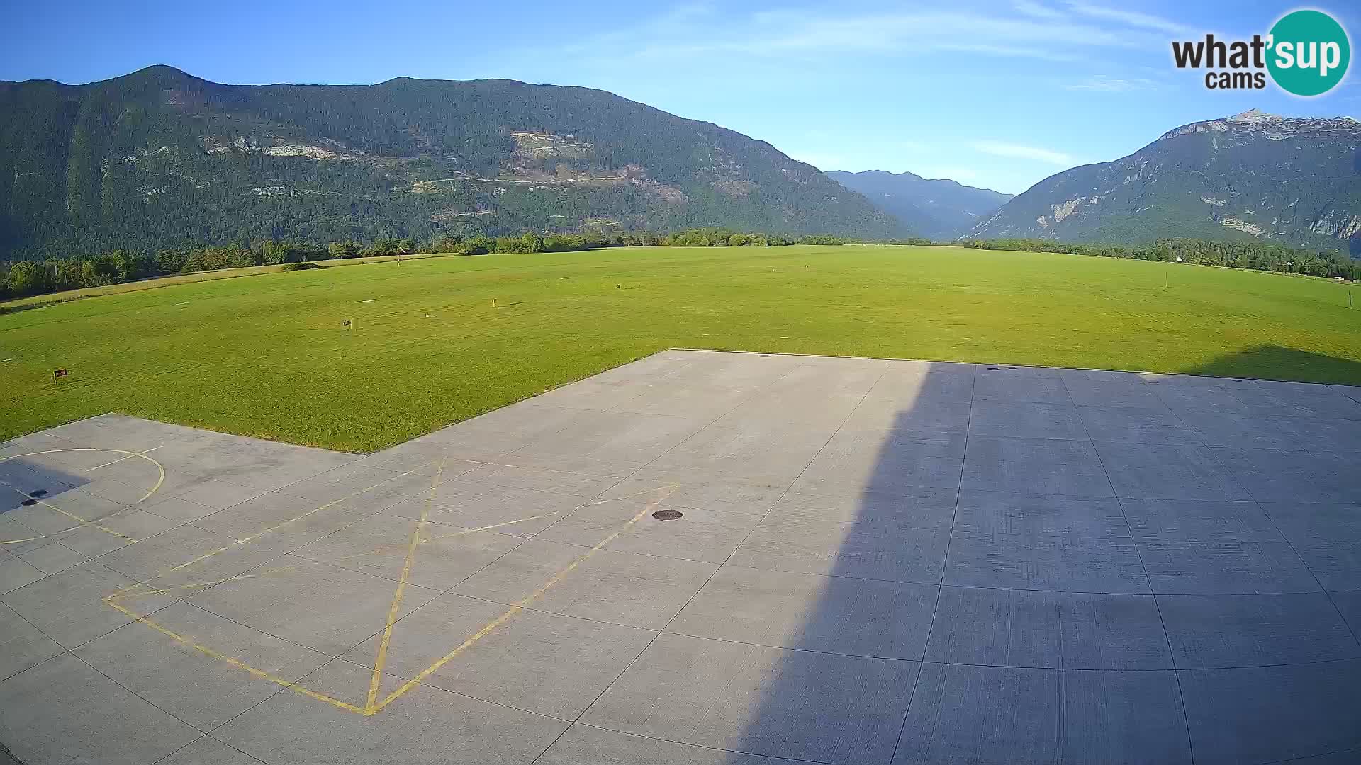 Bovec airport webcam – Skydive Bovec