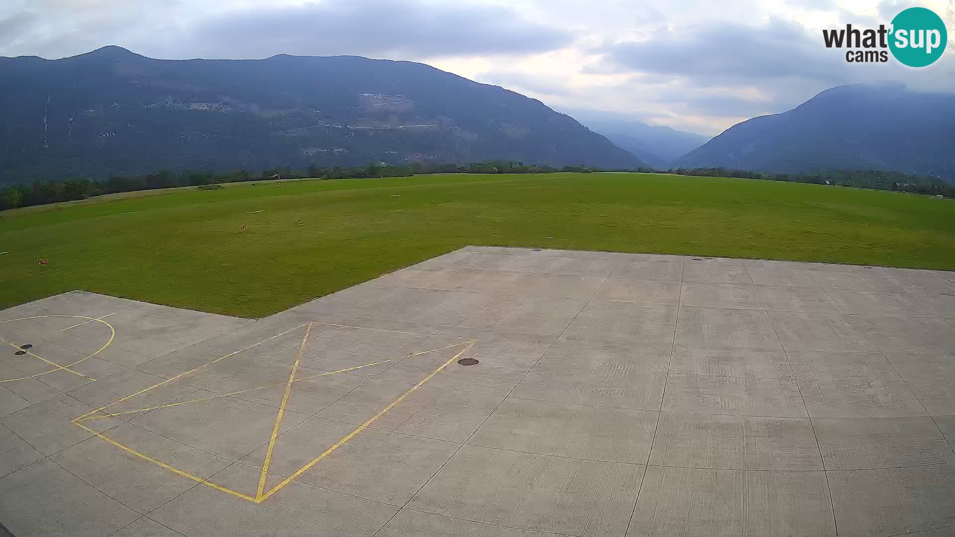 Bovec airport webcam – Skydive Bovec