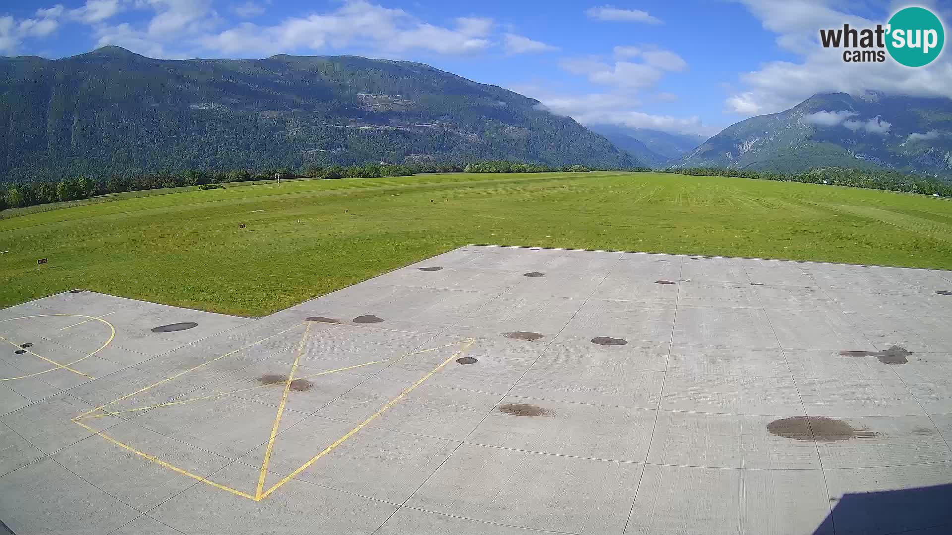 Bovec airport webcam – Skydive Bovec