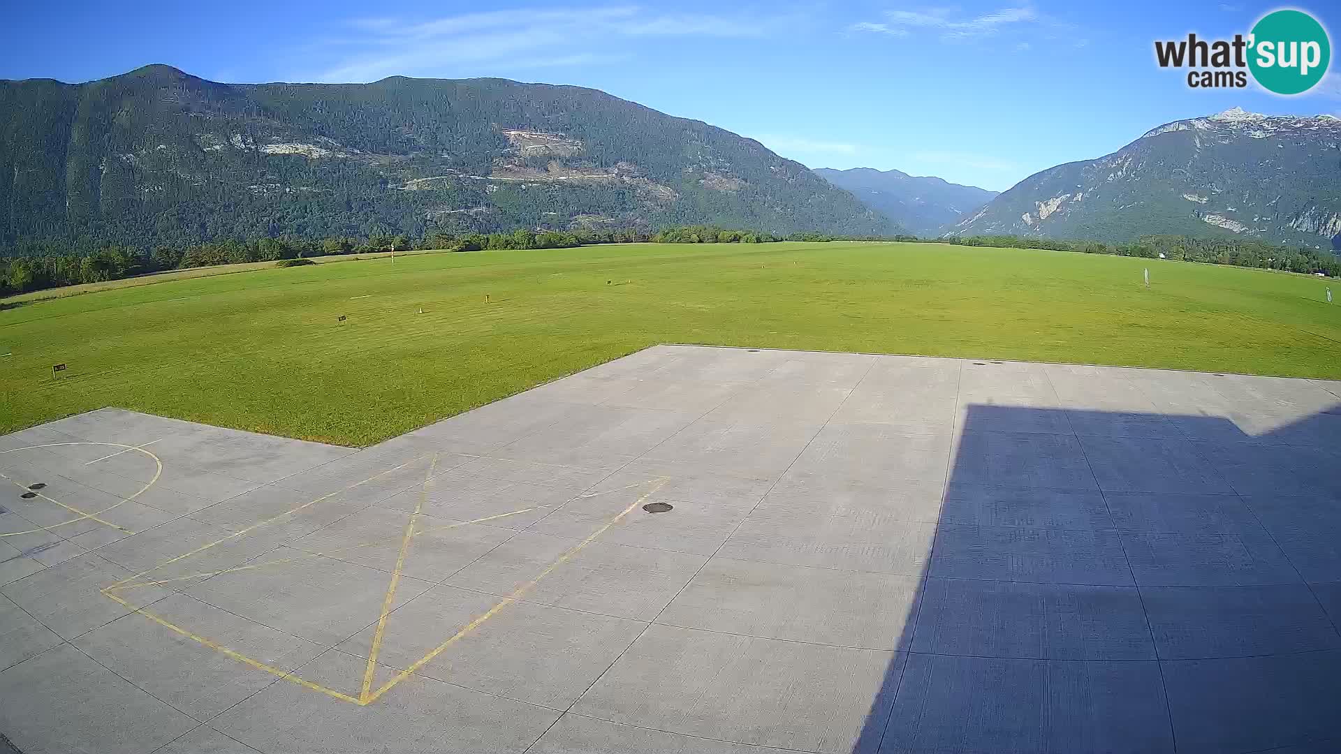 Bovec airport webcam – Skydive Bovec
