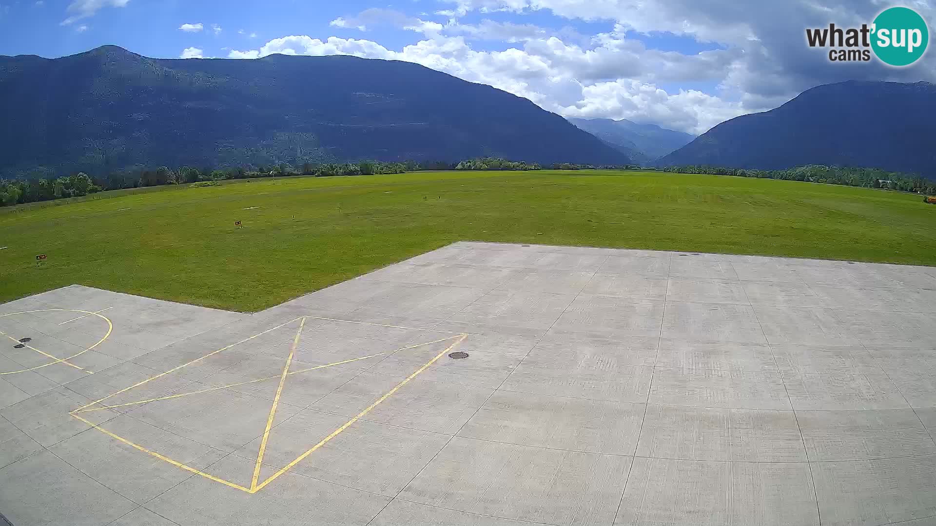 Bovec airport webcam – Skydive Bovec